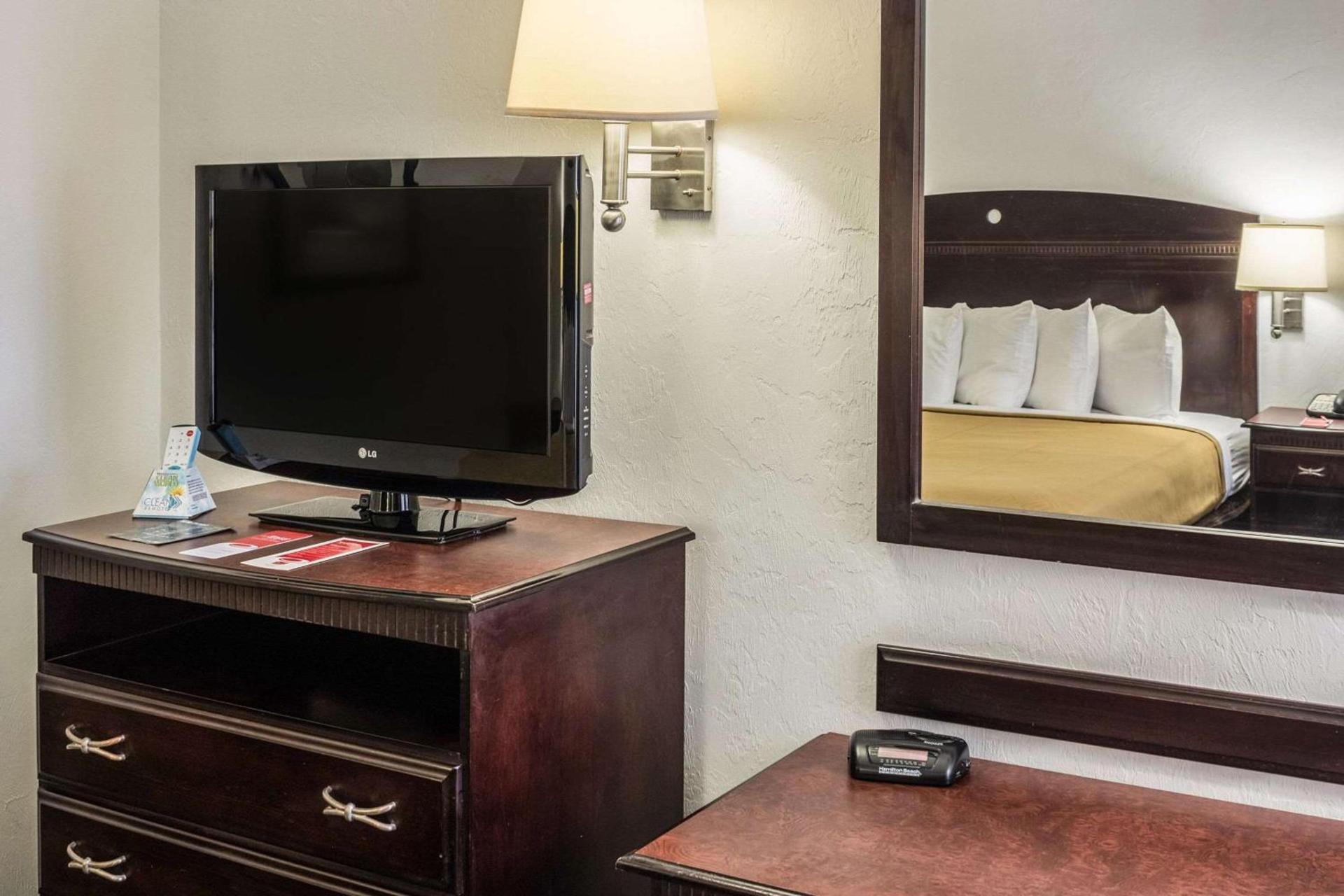 Econo Lodge Palm Coast Central photo 24