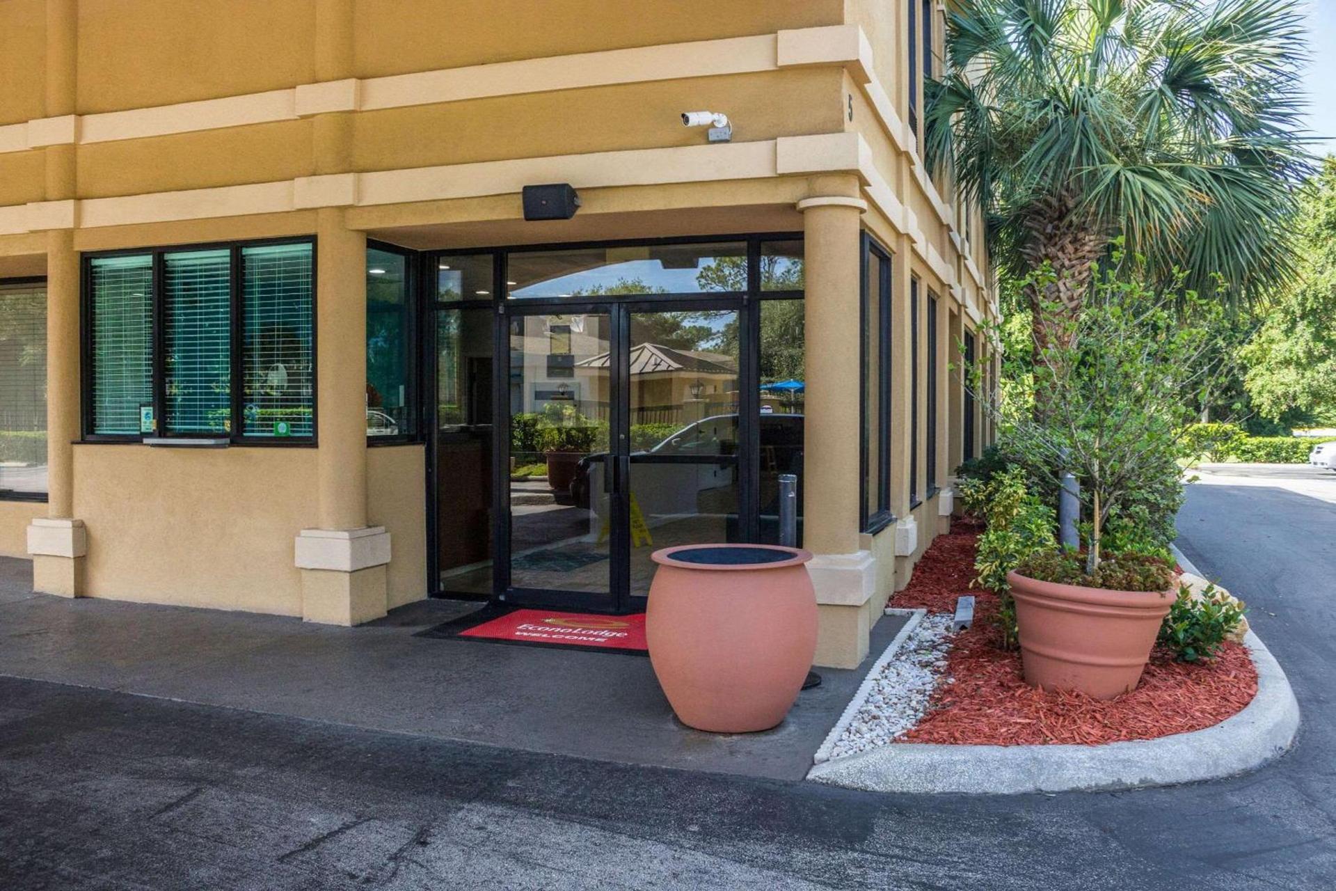 Econo Lodge Palm Coast Central photo 35