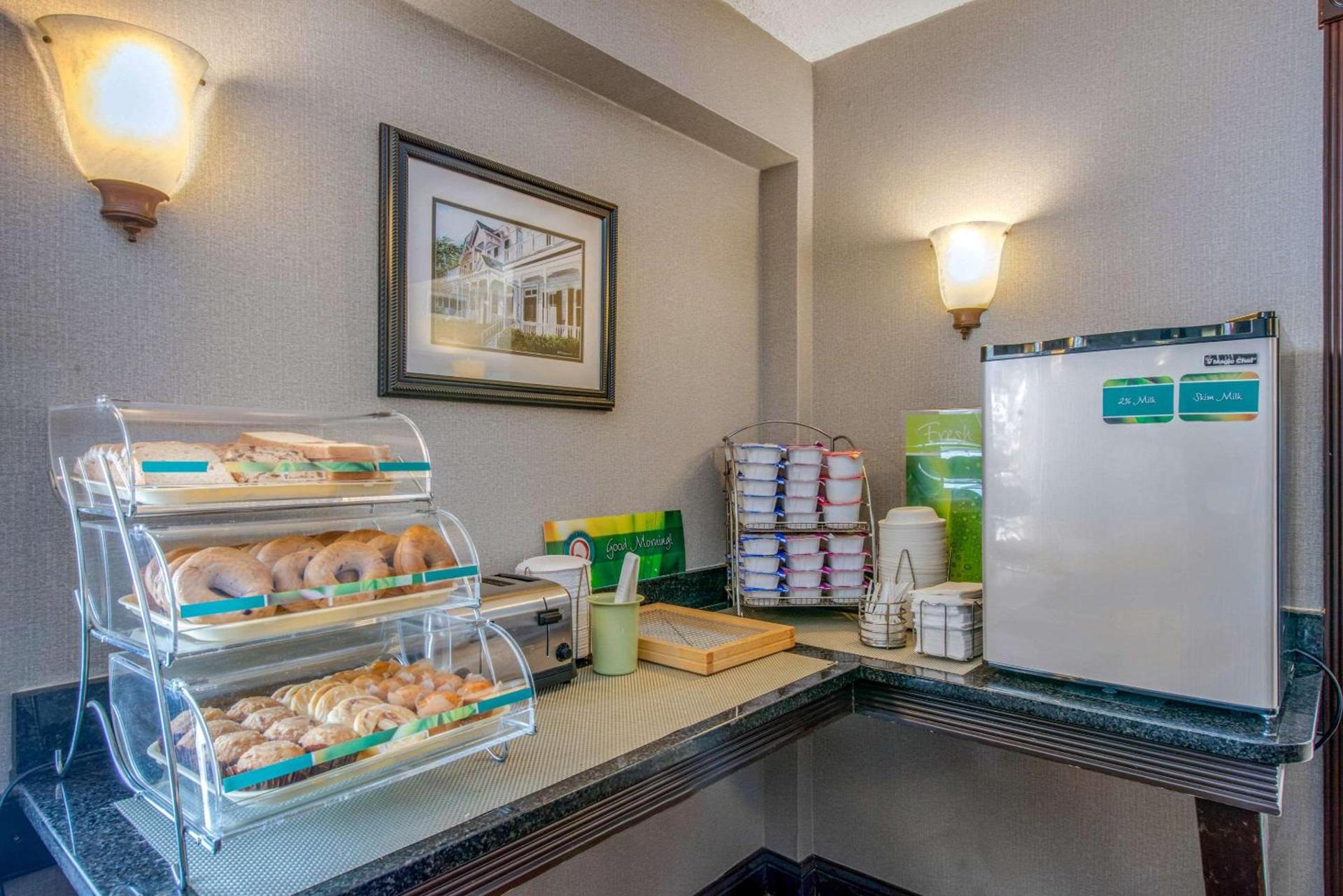 Quality Inn Savannah Historic District photo 26