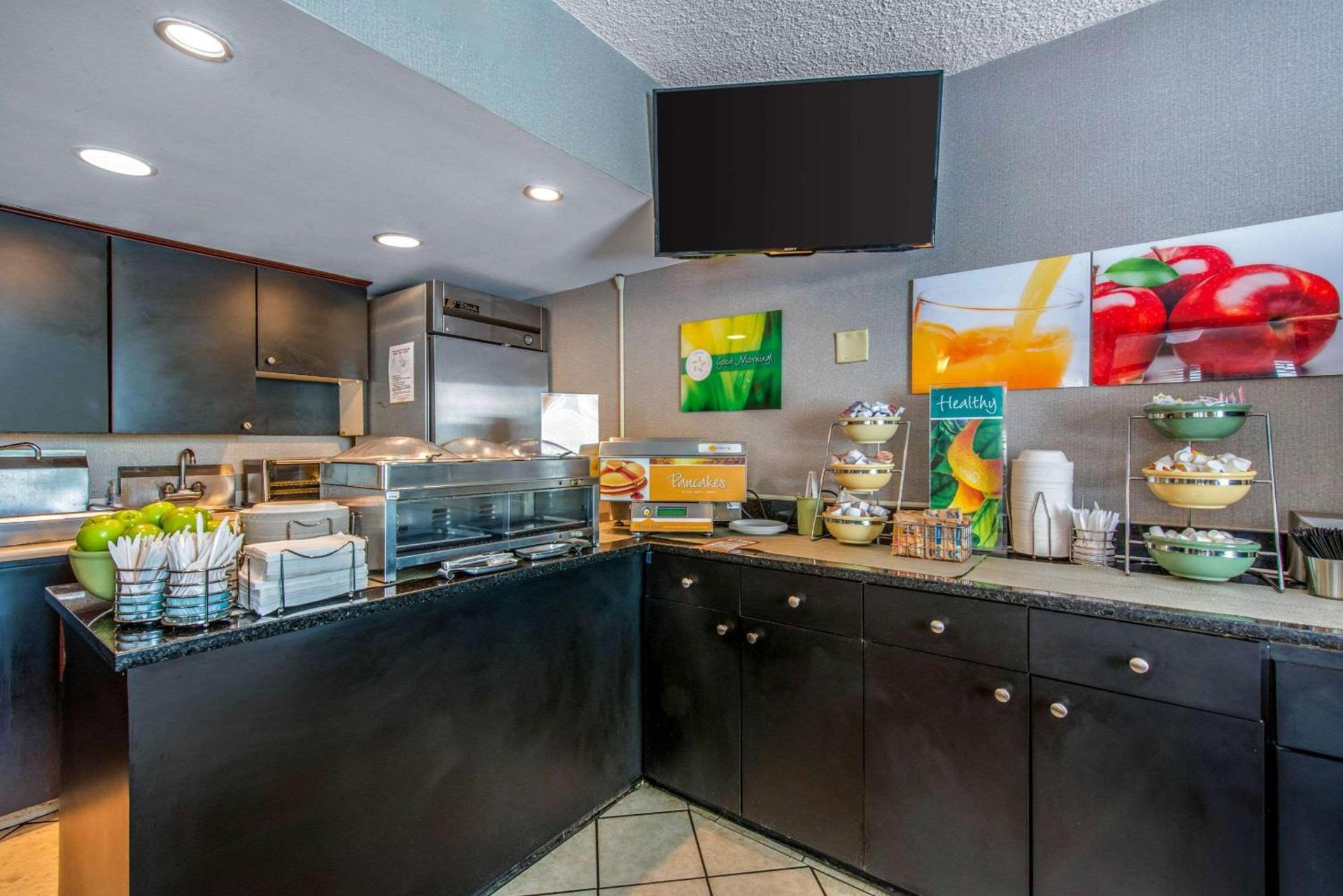 Quality Inn Savannah Historic District photo 25