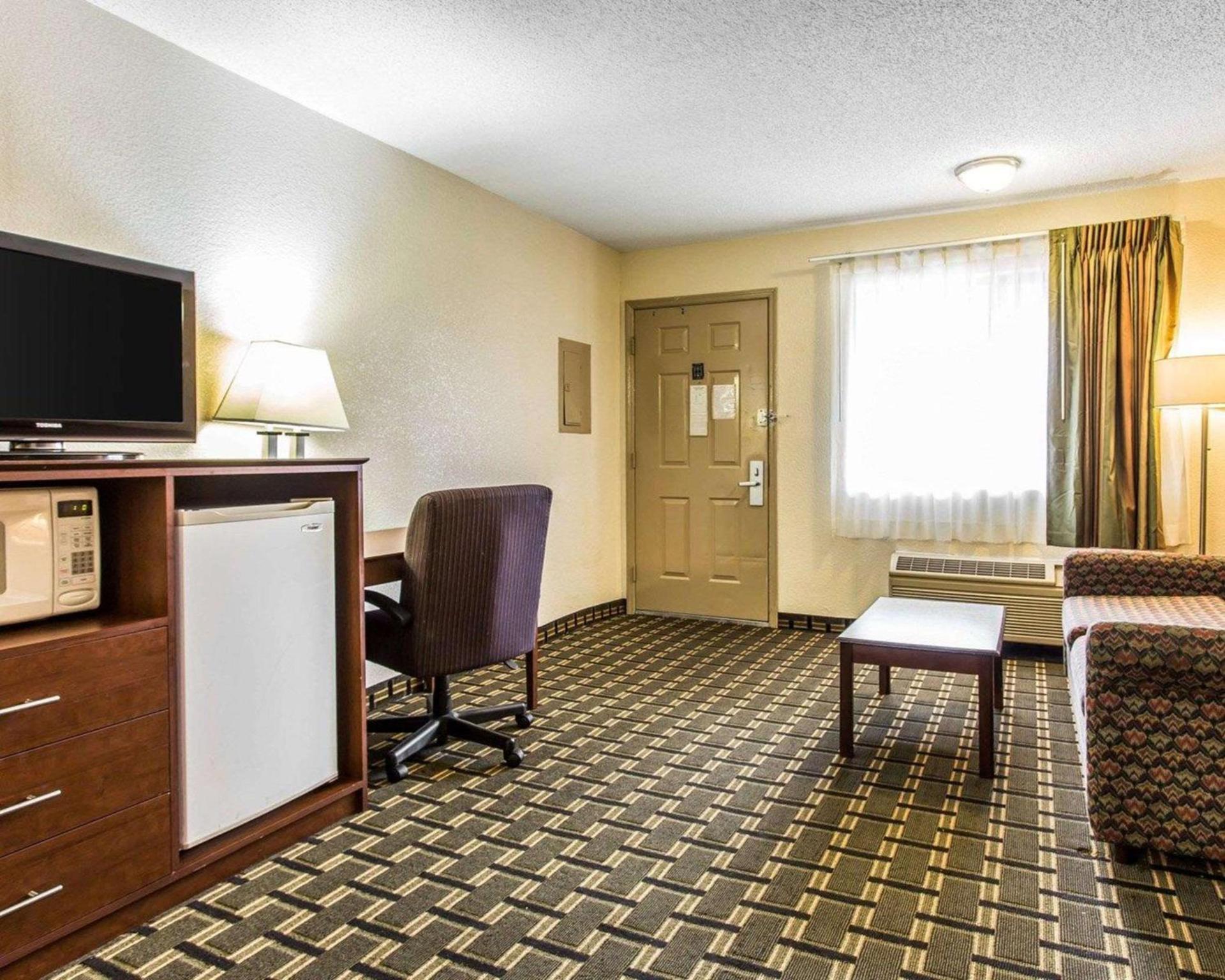Quality Inn & Suites Morrow Atlanta South photo 5