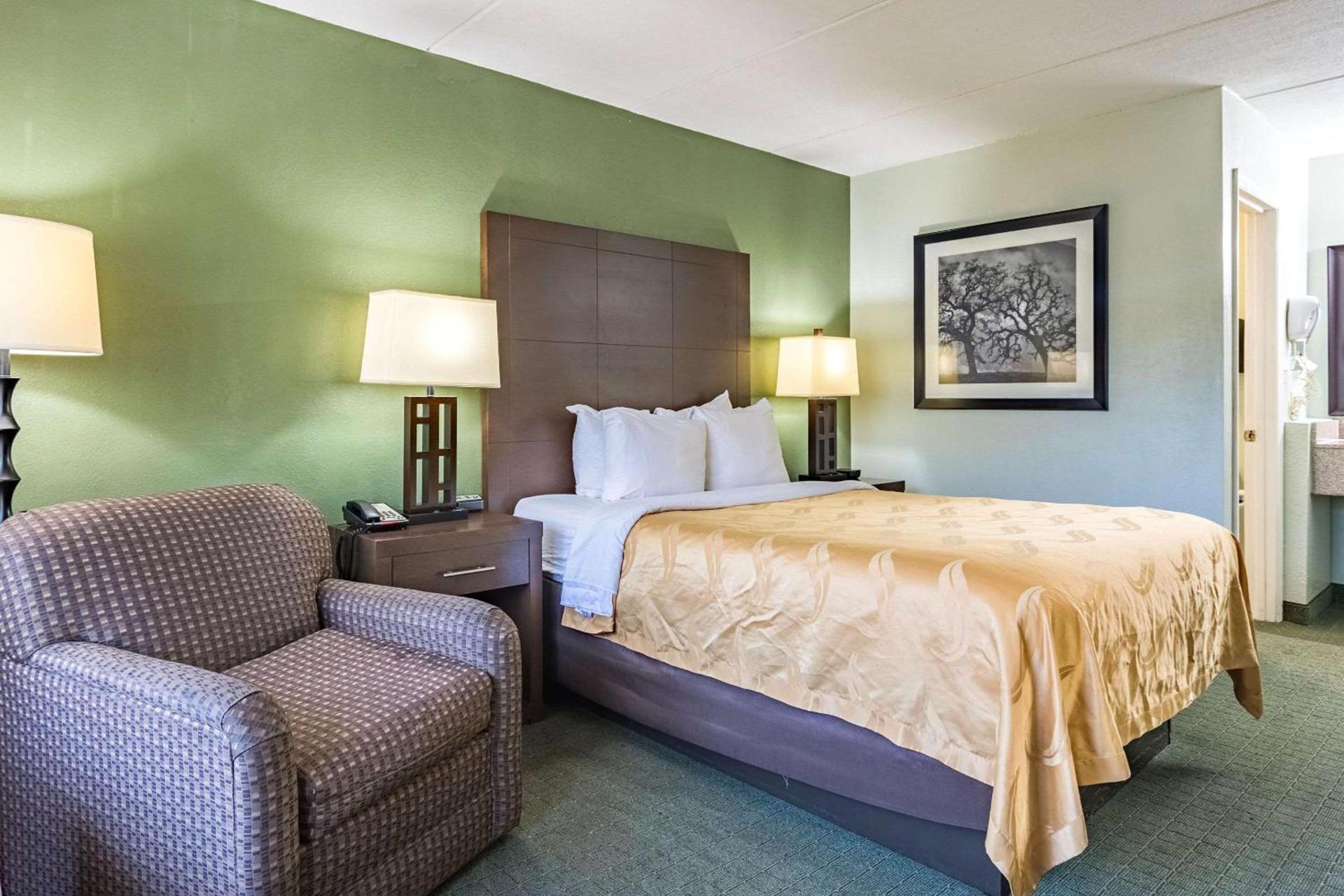 Quality Inn Columbus near Fort Benning photo 17