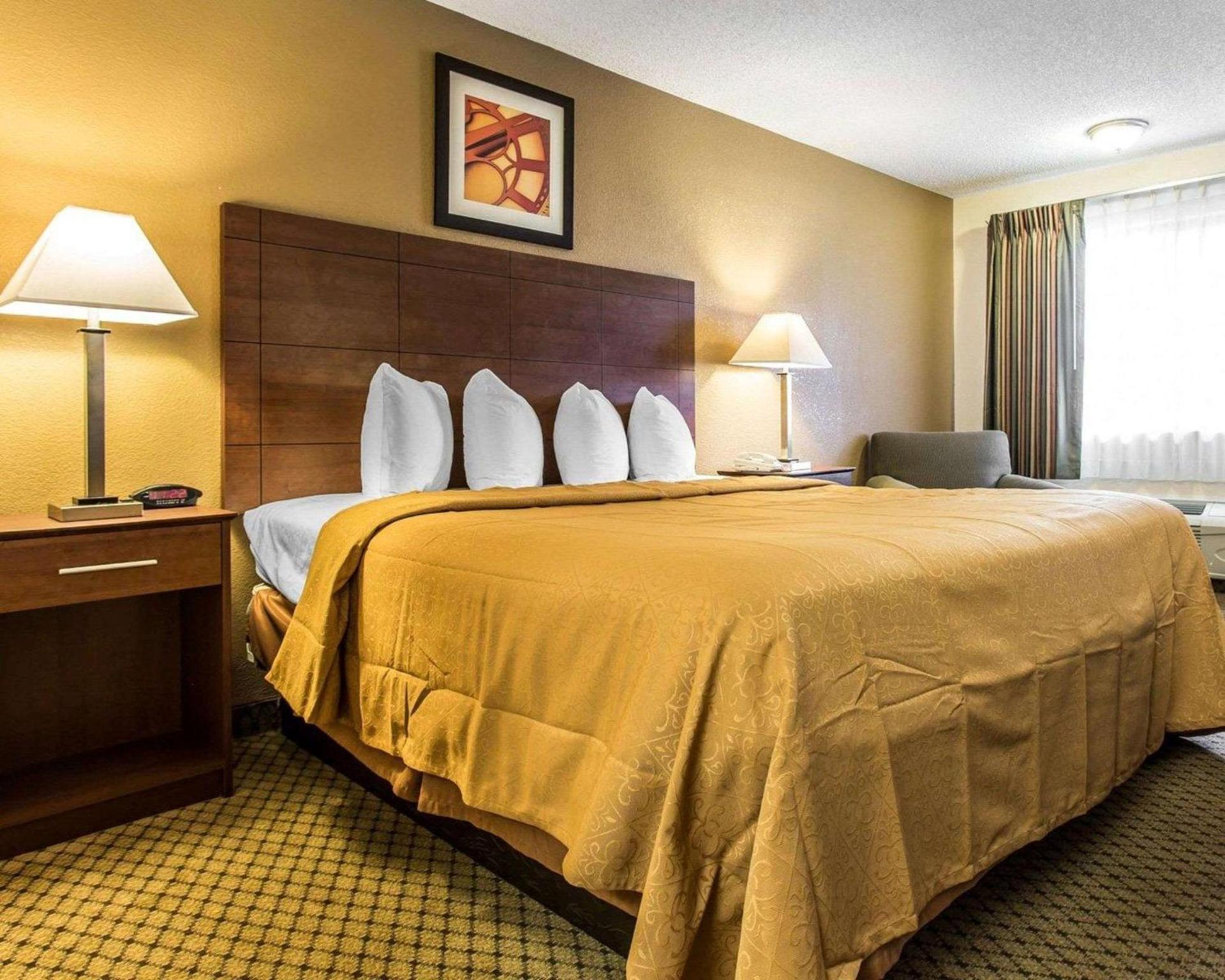 Quality Inn & Suites Morrow Atlanta South photo 22