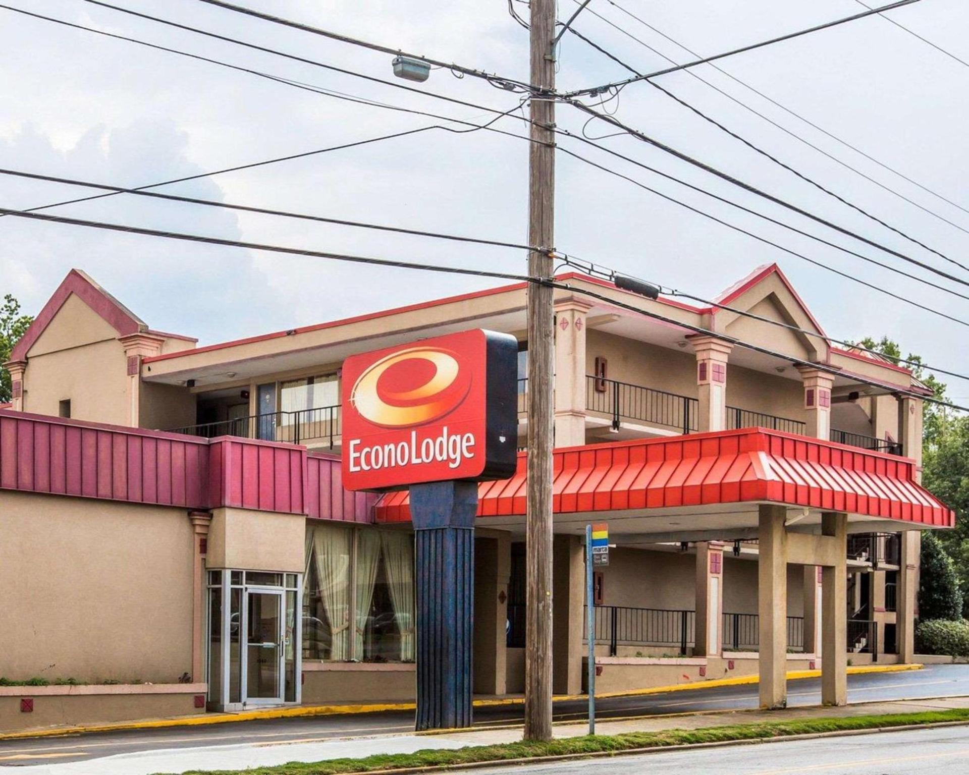Econo Lodge Atlanta College Park photo 28