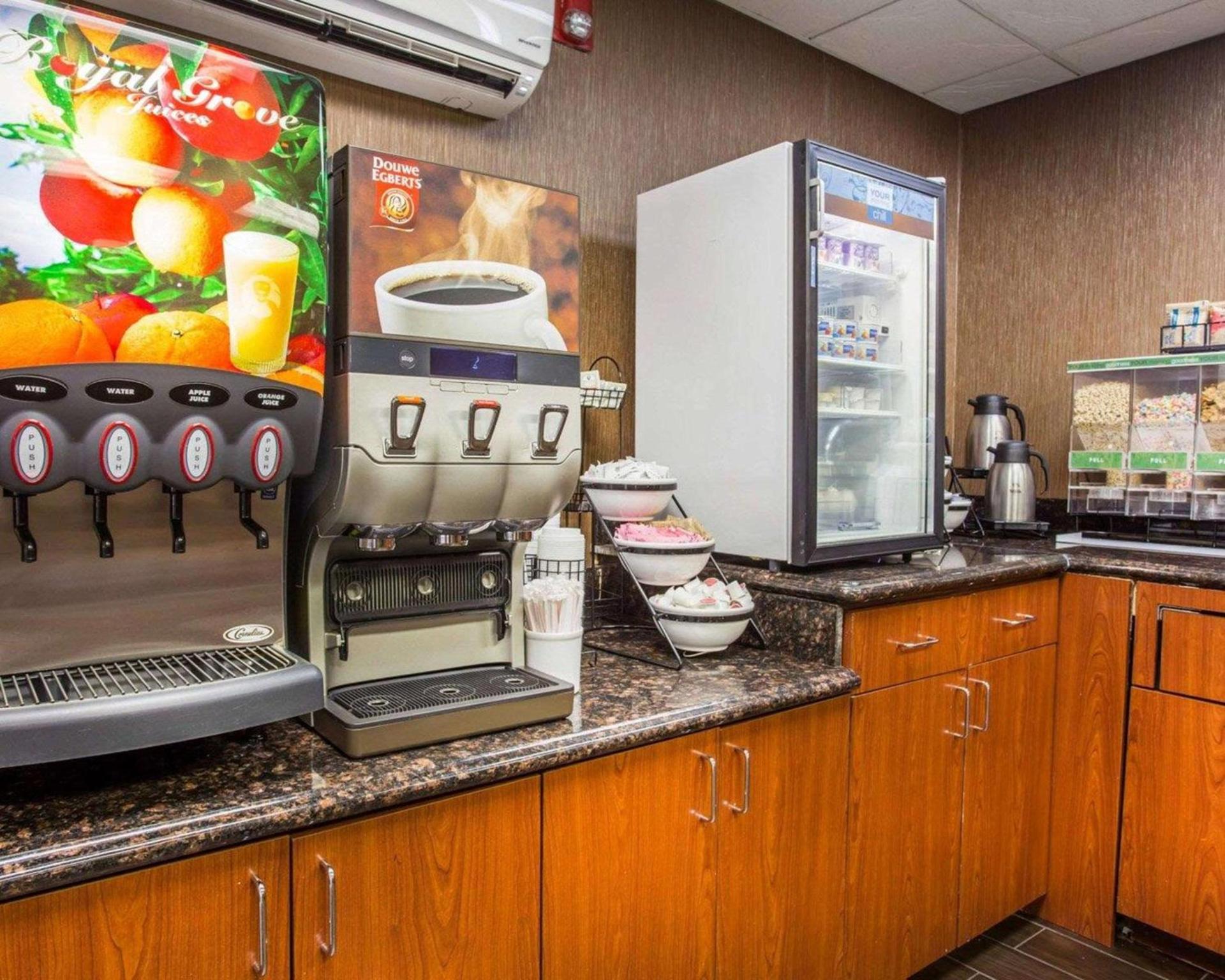 Comfort Inn & Suites at Stone Mountain photo 30