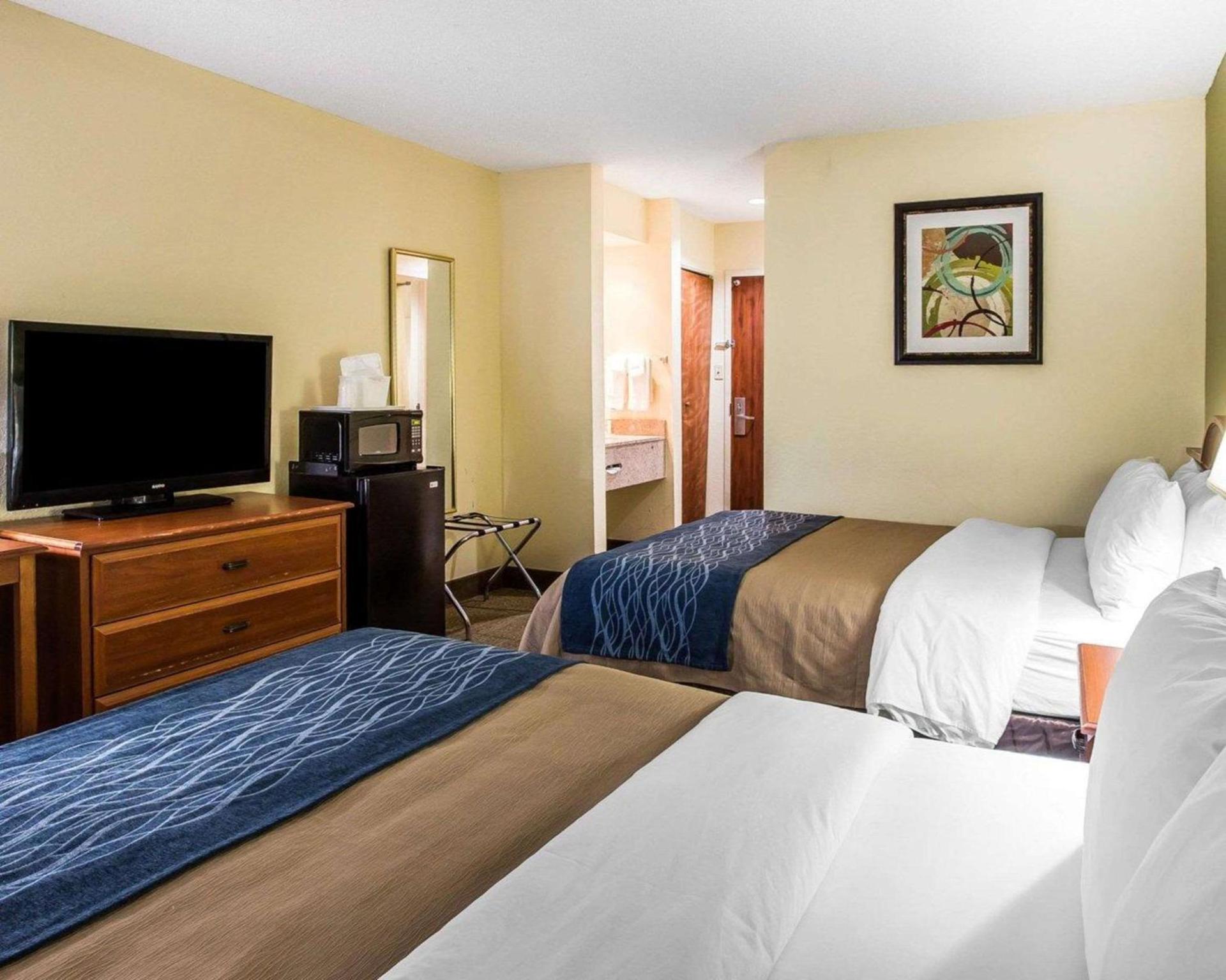 Quality Inn Darien-North Brunswick photo 16
