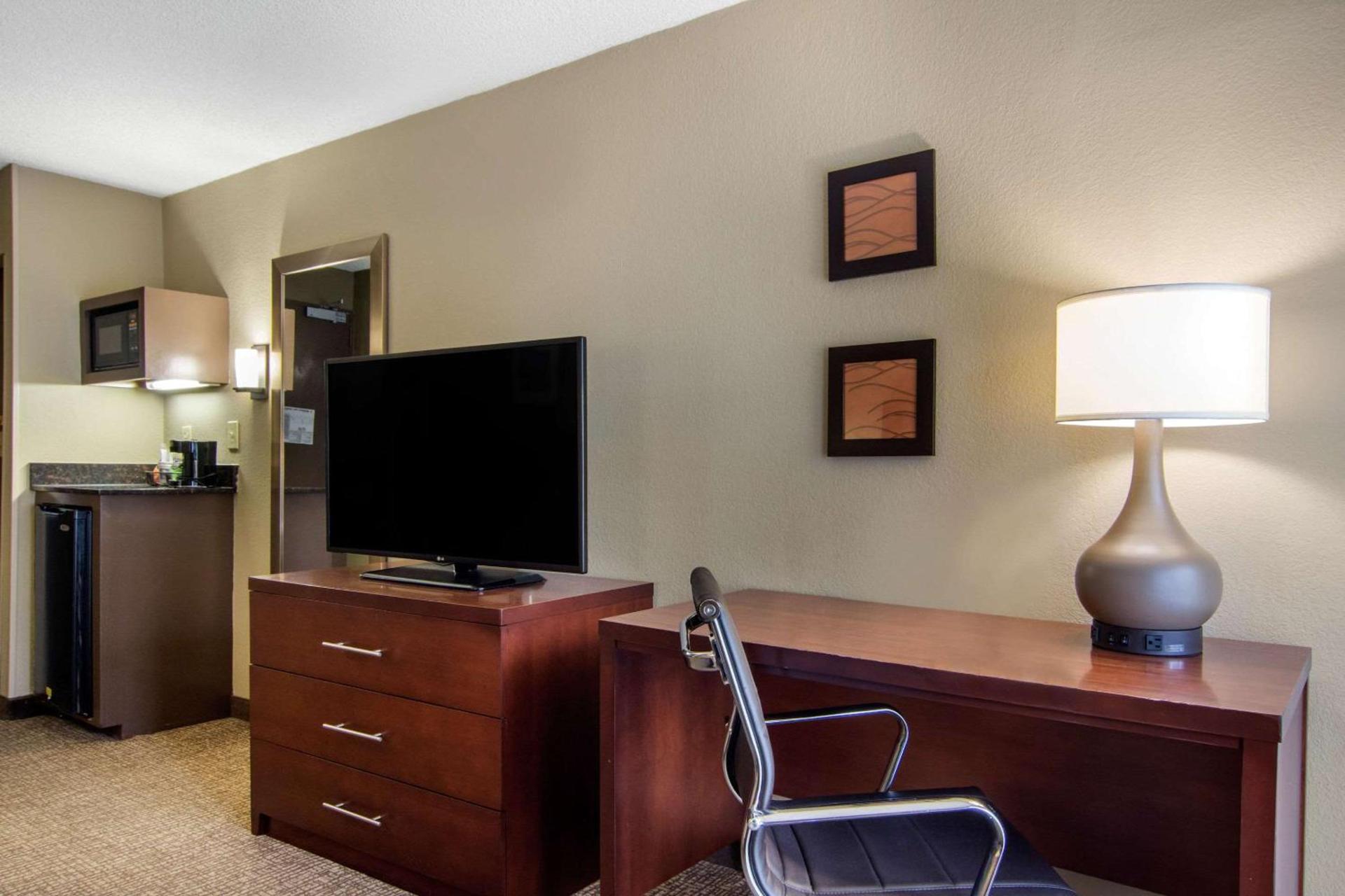 Sandy Springs Inn - Atlanta Perimeter photo 22