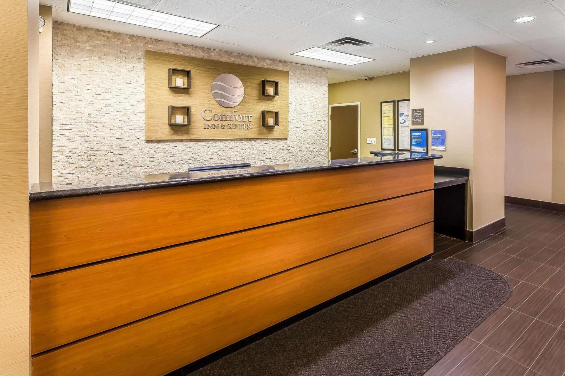 Comfort Inn & Suites Dalton West photo 18