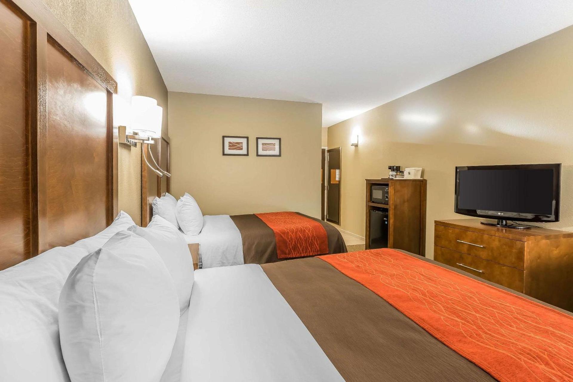 Comfort Inn & Suites Dalton West photo 14