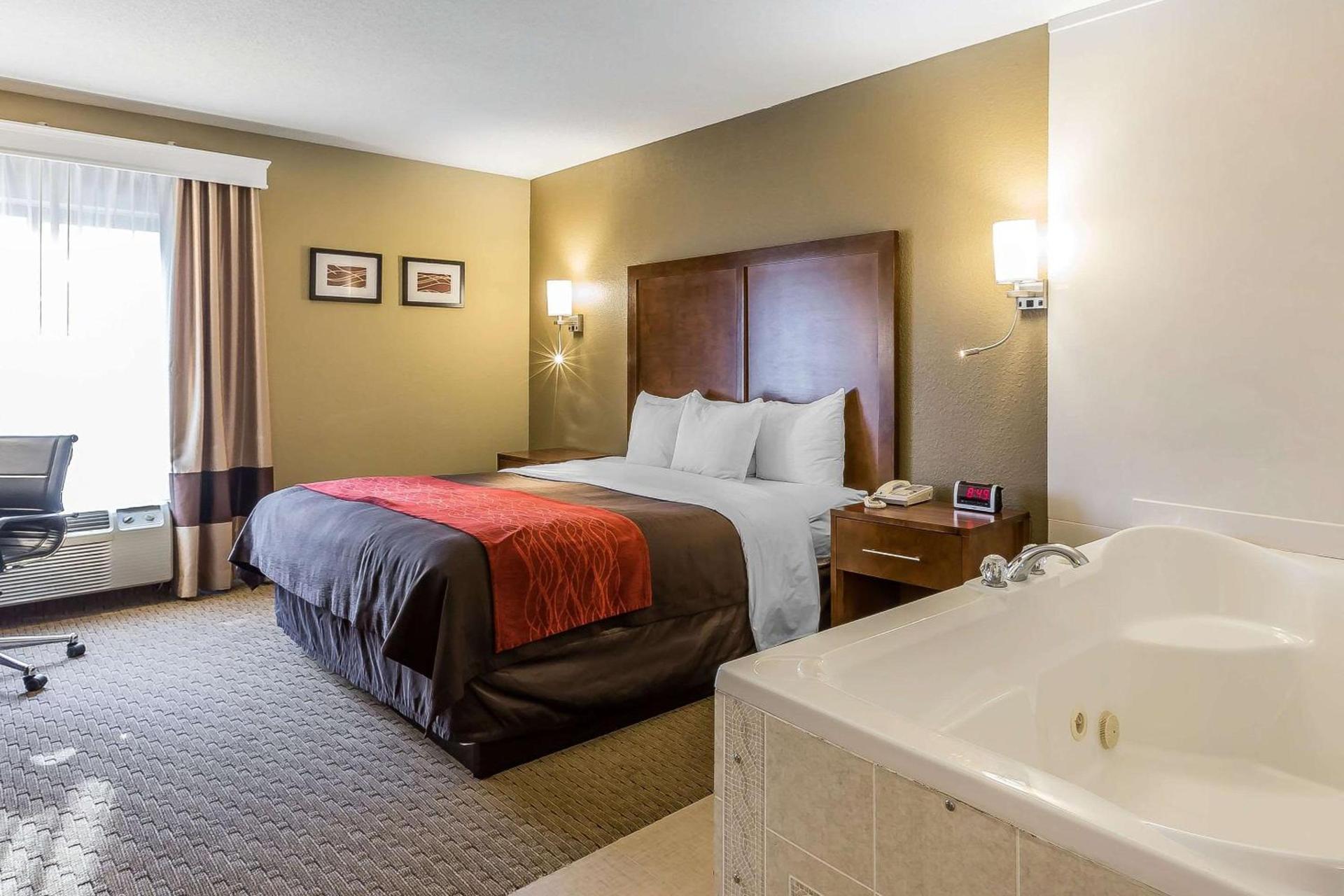 Comfort Inn & Suites Dalton West photo 8