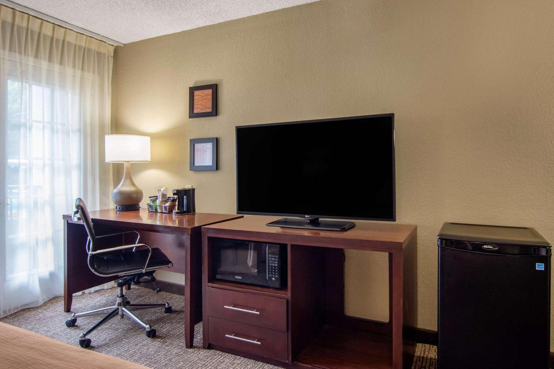 Sandy Springs Inn - Atlanta Perimeter photo 13