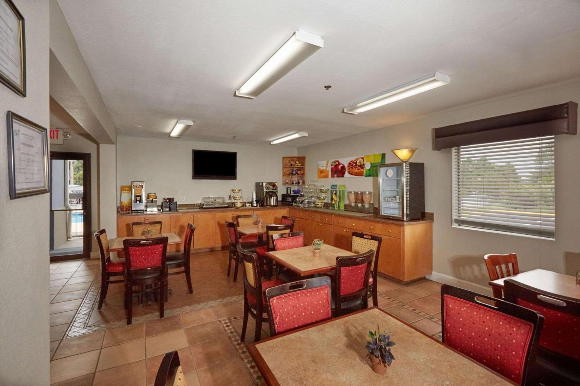 Quality Inn Augusta West Near Fort Gordon photo 11