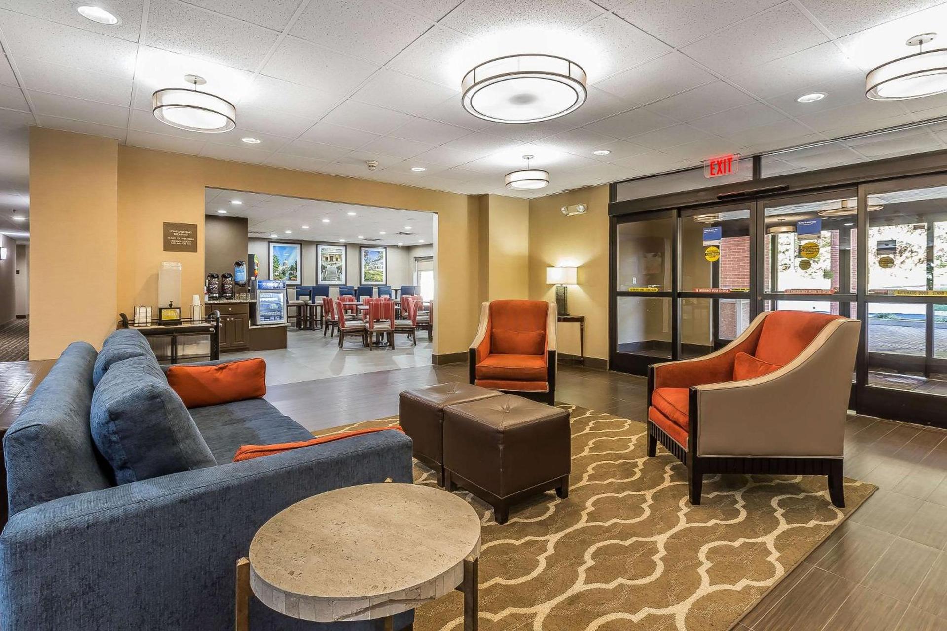 Comfort Inn & Suites Dalton West photo 3