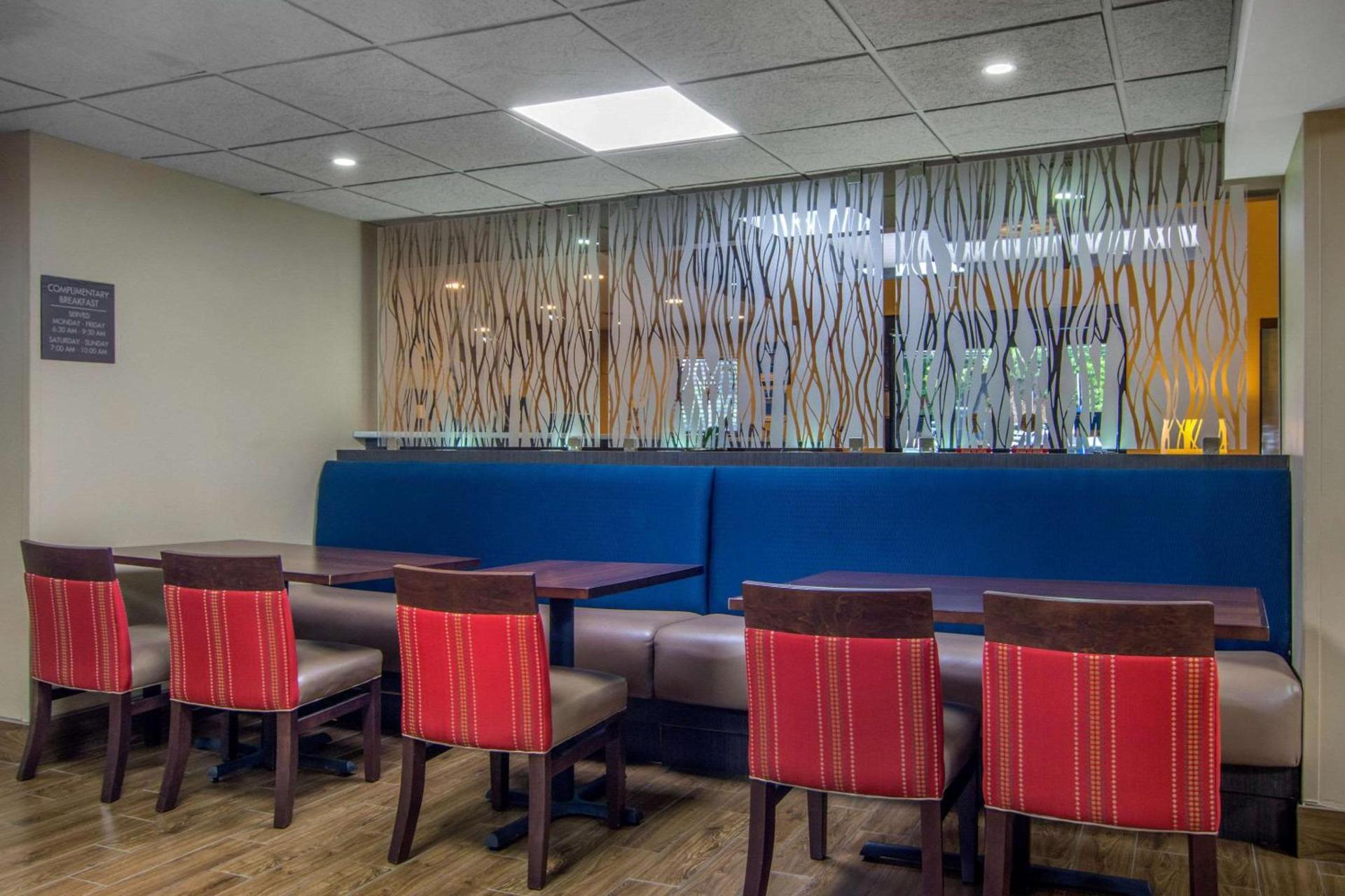 Sandy Springs Inn - Atlanta Perimeter photo 32