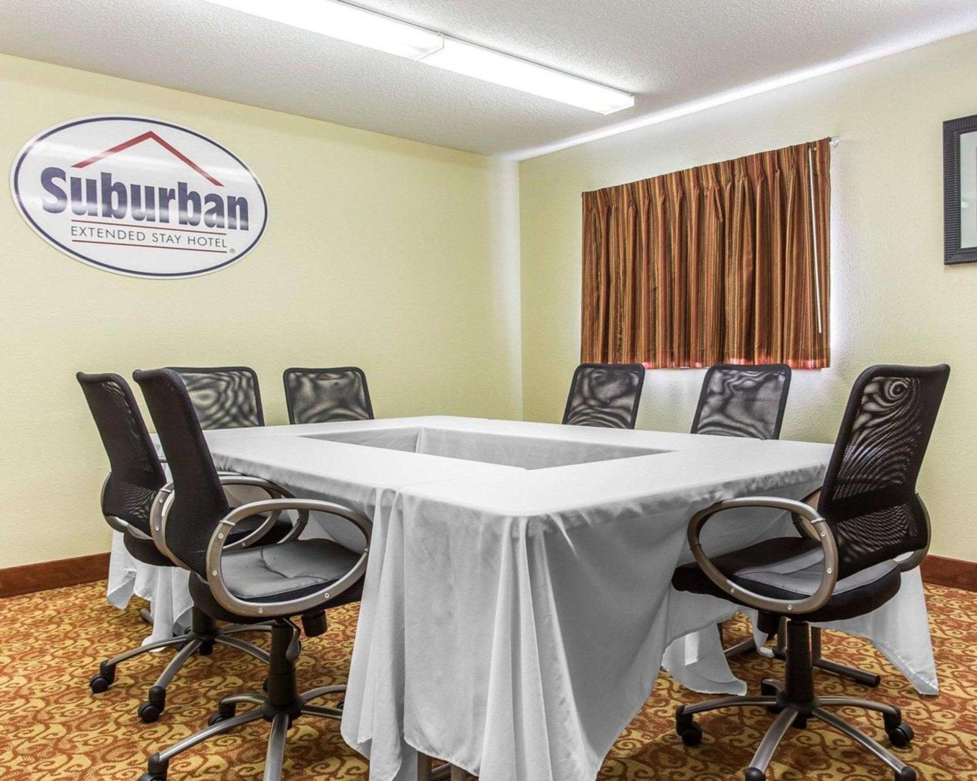 Suburban Studios Kennesaw-Marietta North photo 27