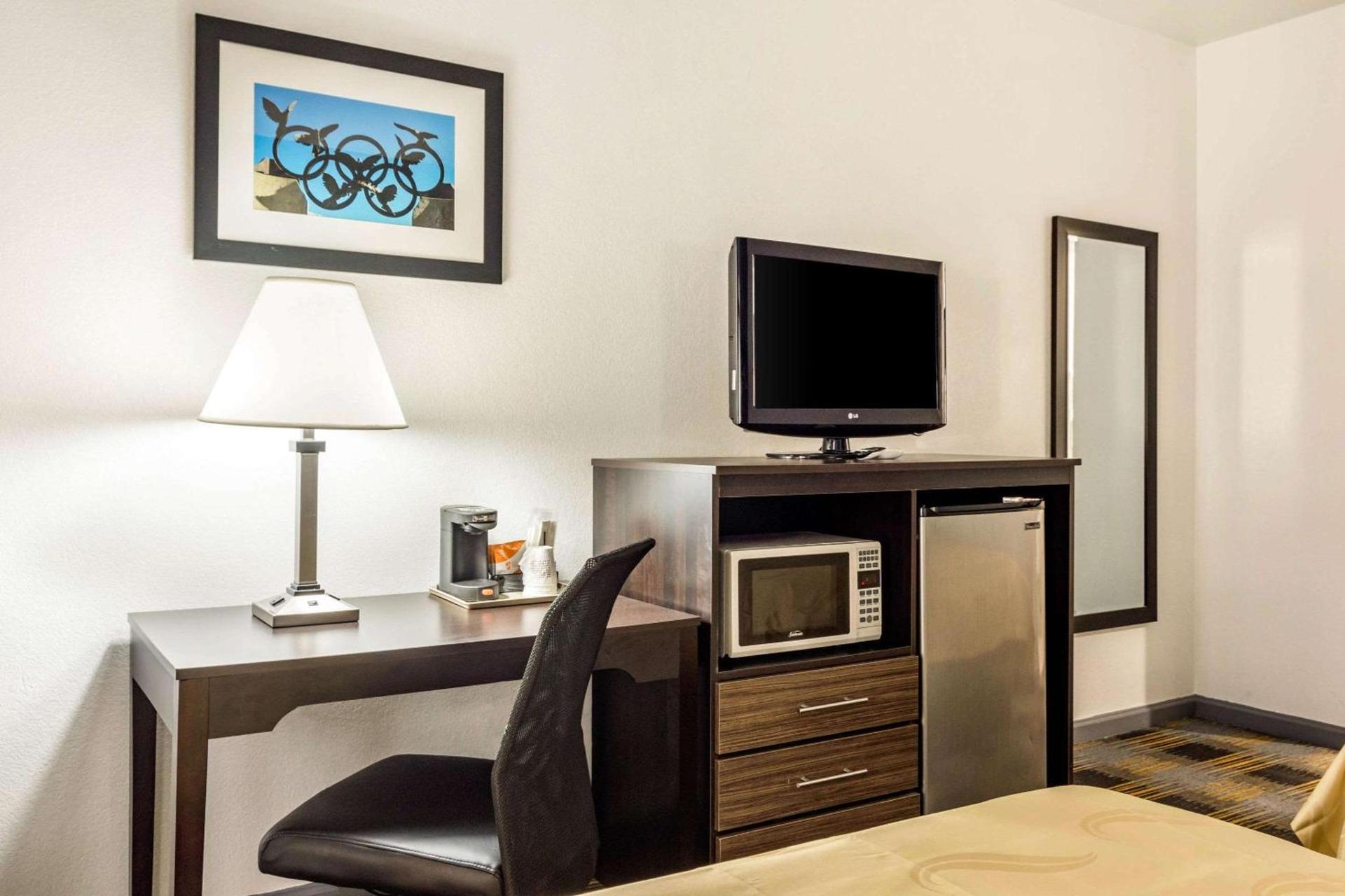 Quality Inn near Six Flags Douglasville photo 18