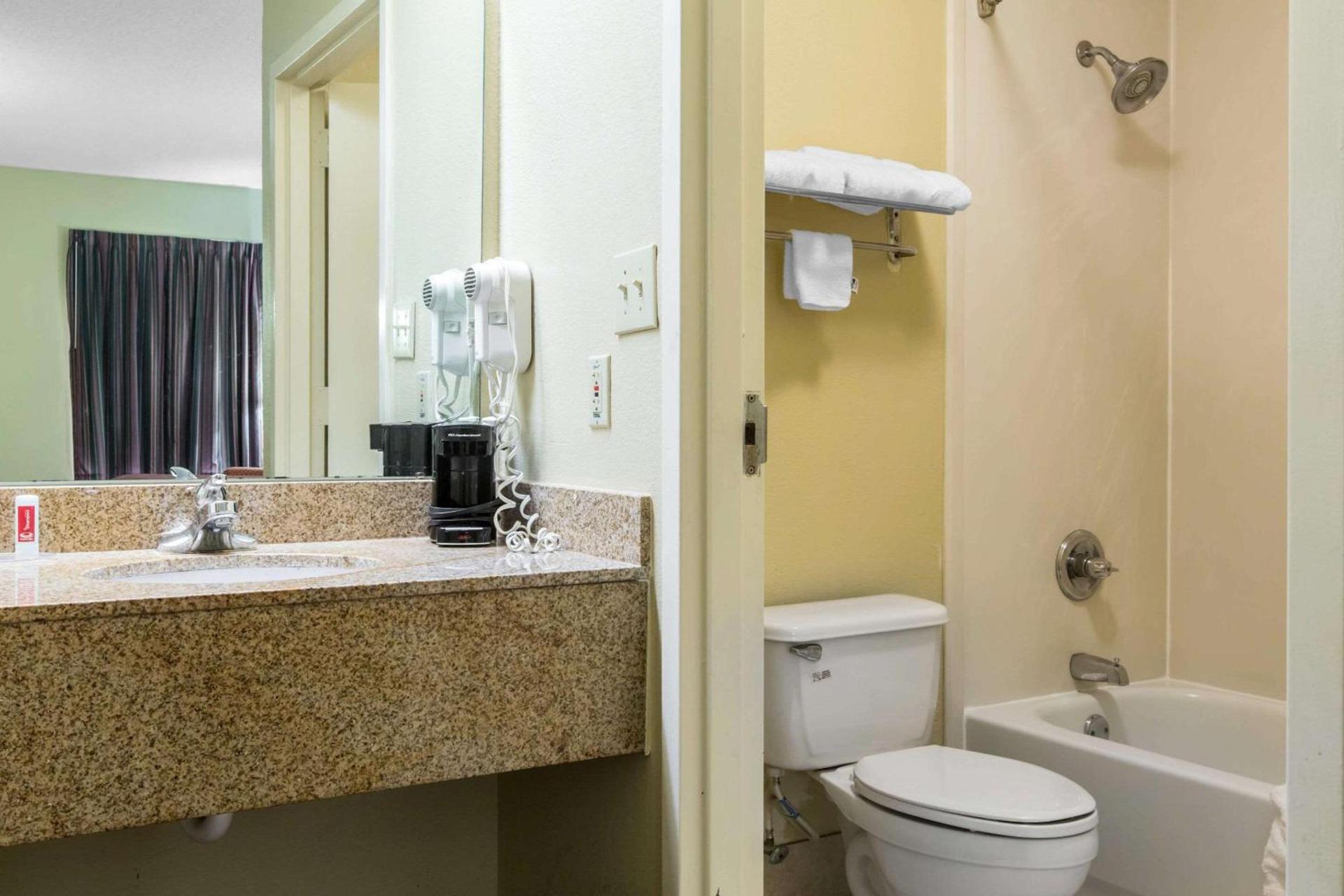 Royal Palms Inn photo 14