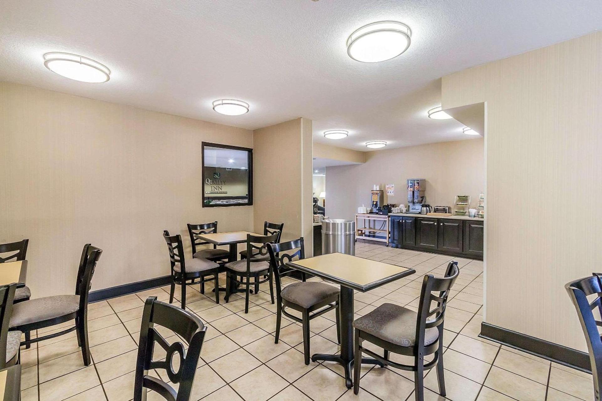 Quality Inn Savannah I-95 photo 25