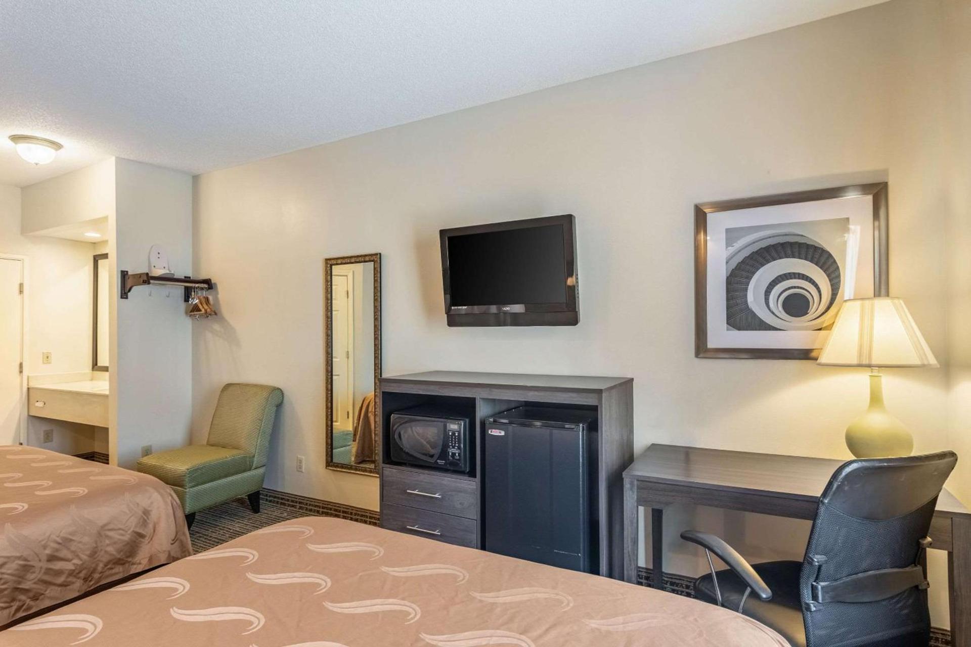 Quality Inn Rome South photo 26