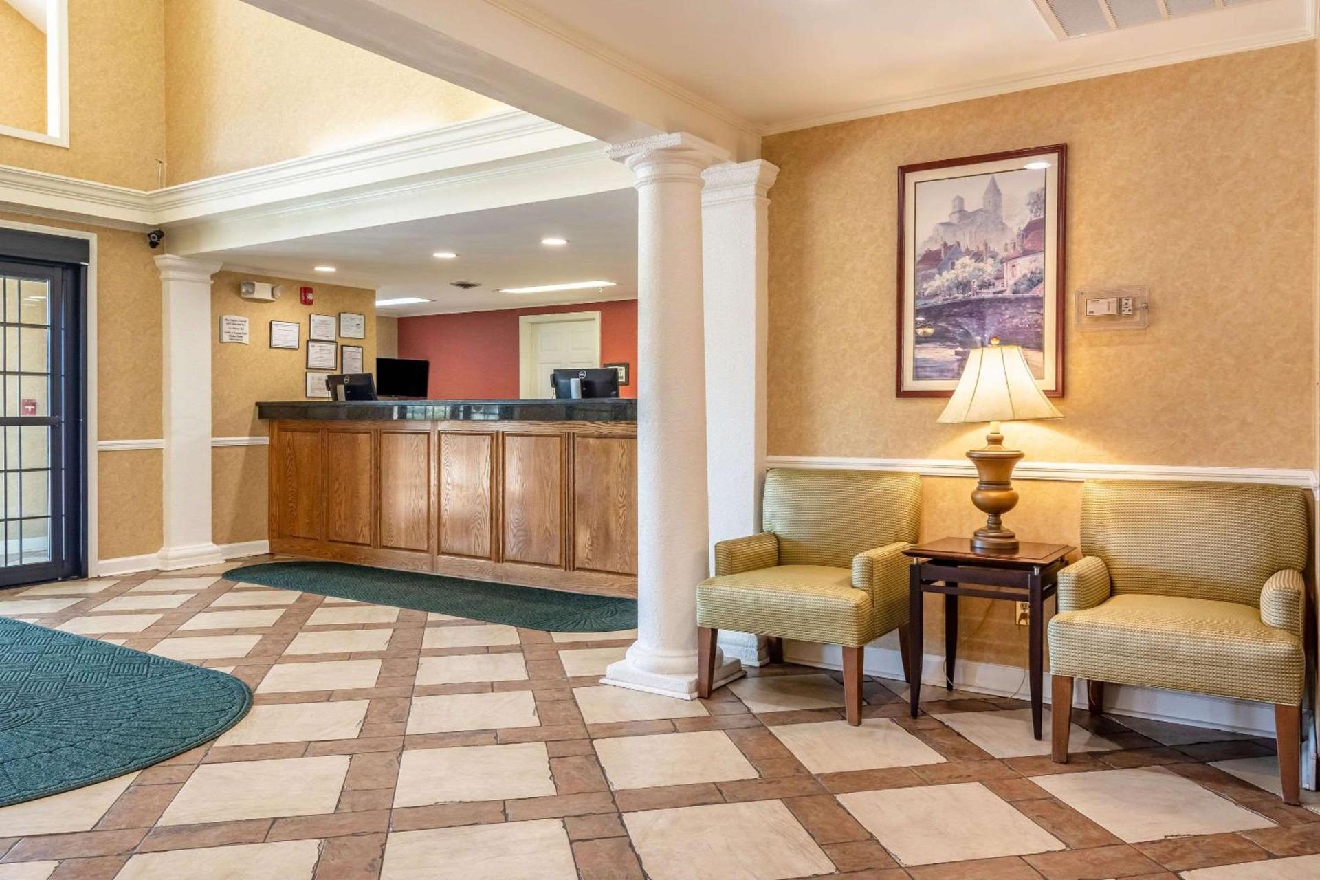Quality Inn Rome South photo 10