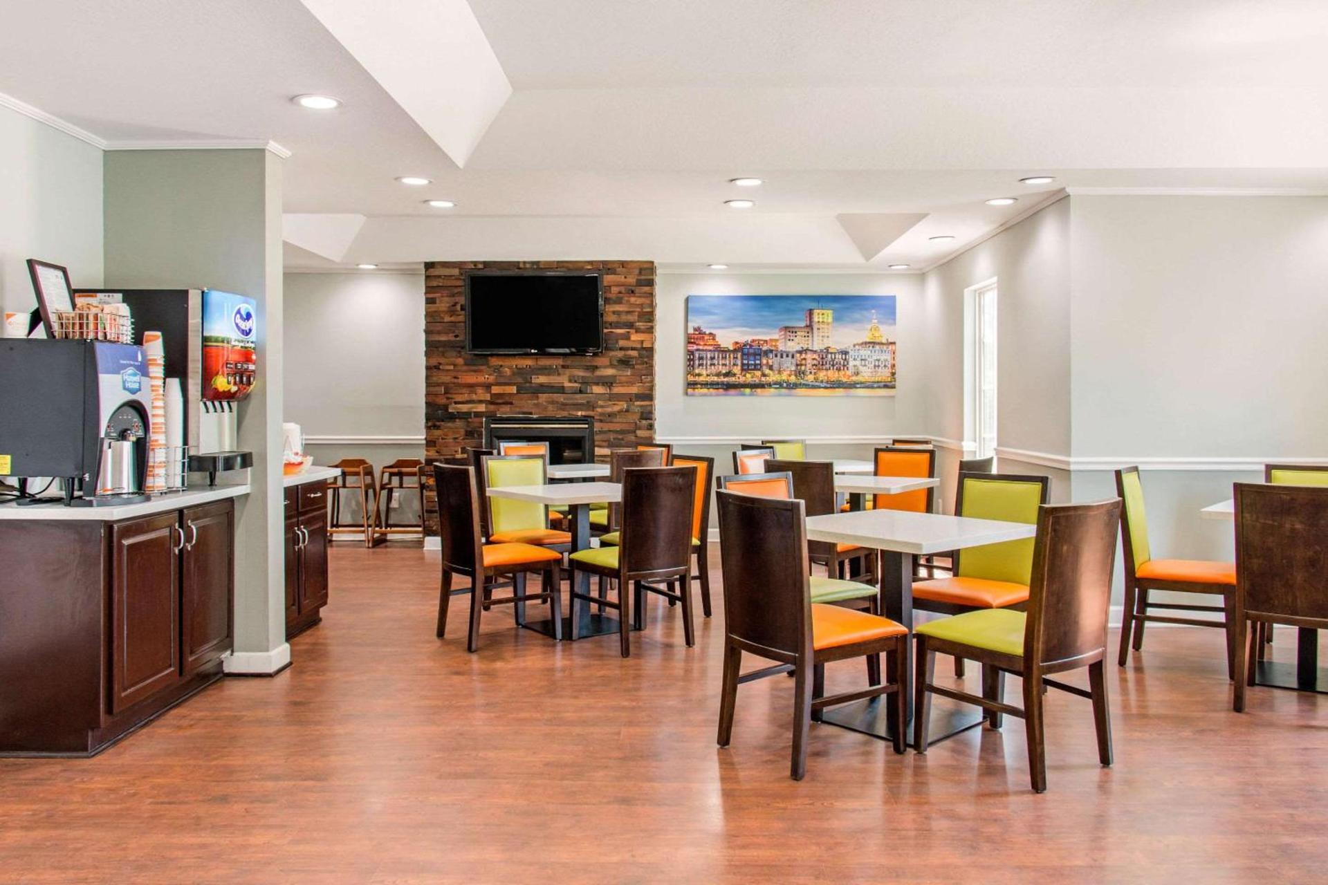 Quality Inn Pooler - Savannah I-95 photo 36