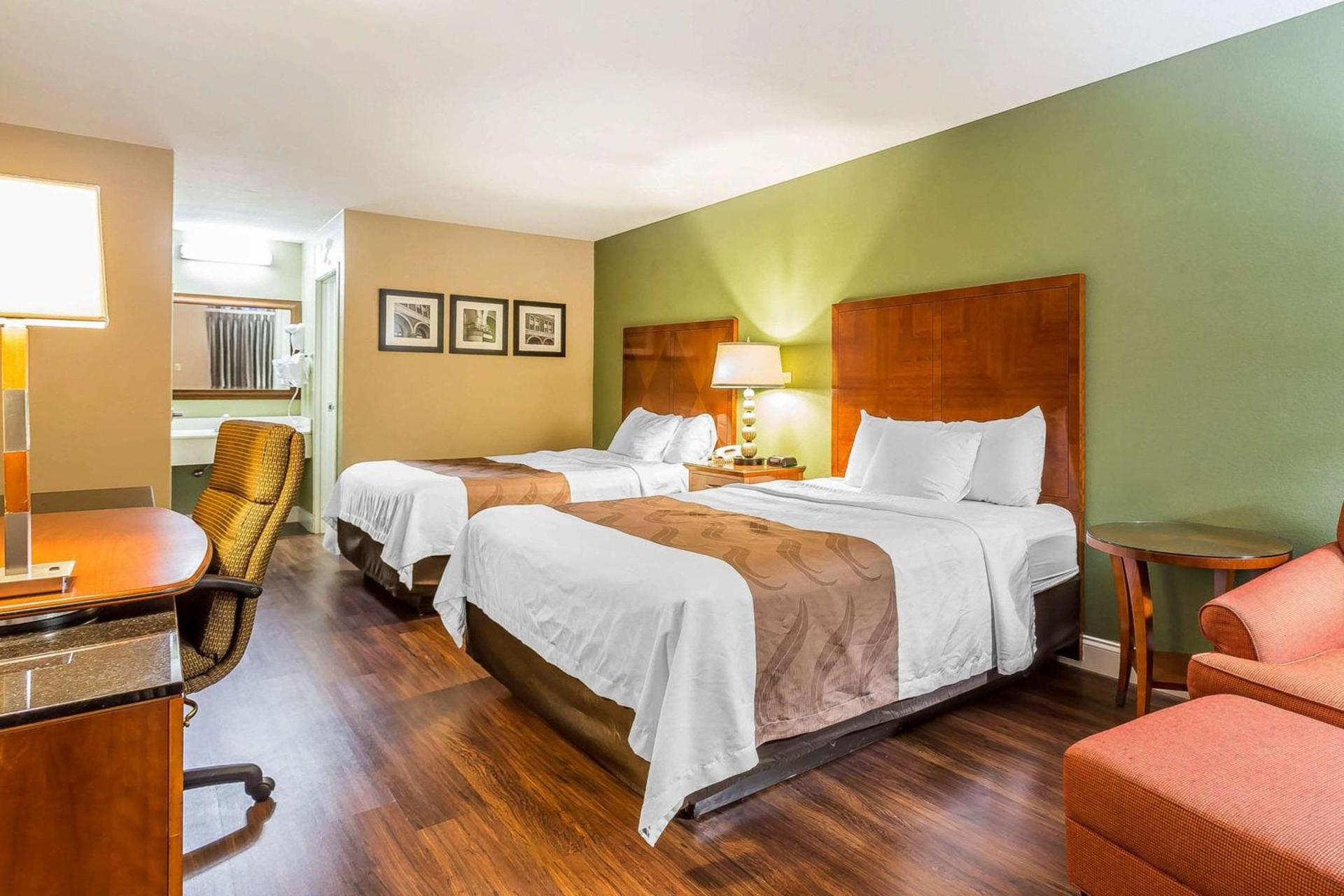 Quality Inn & Suites near Robins Air Force Base photo 14