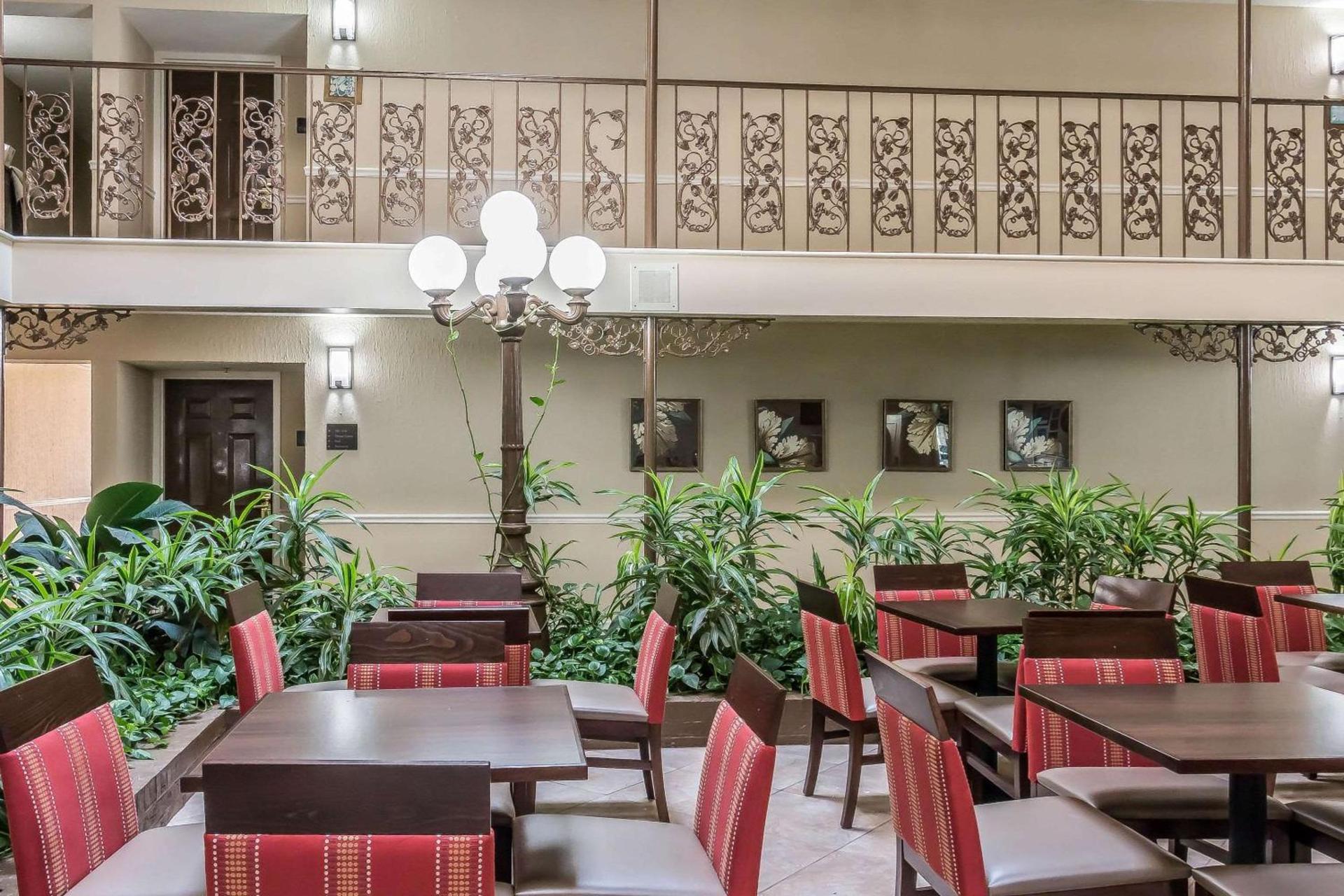 Comfort Inn Savannah Midtown photo 24