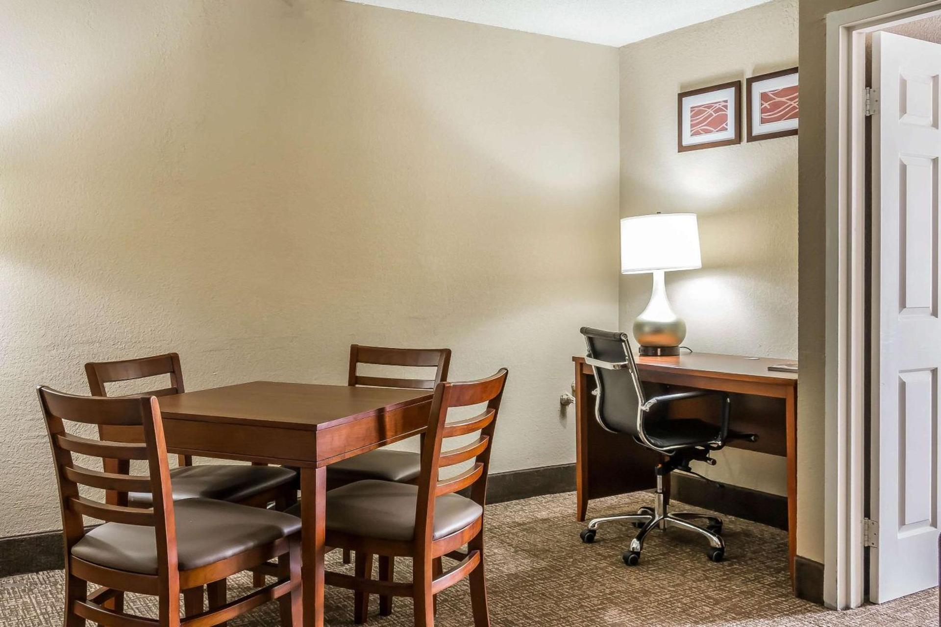 Comfort Inn Savannah Midtown photo 19