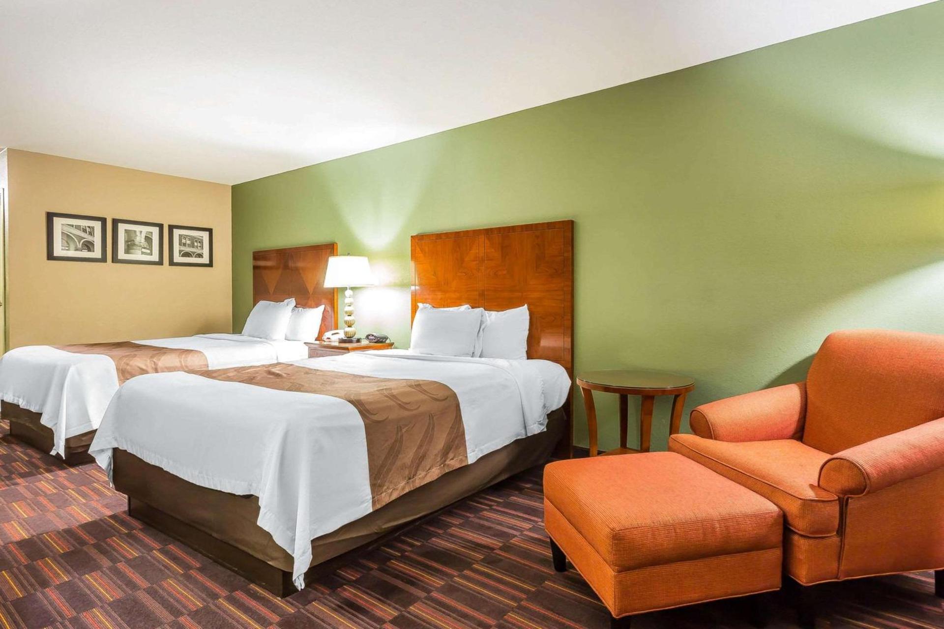 Quality Inn & Suites near Robins Air Force Base photo 20