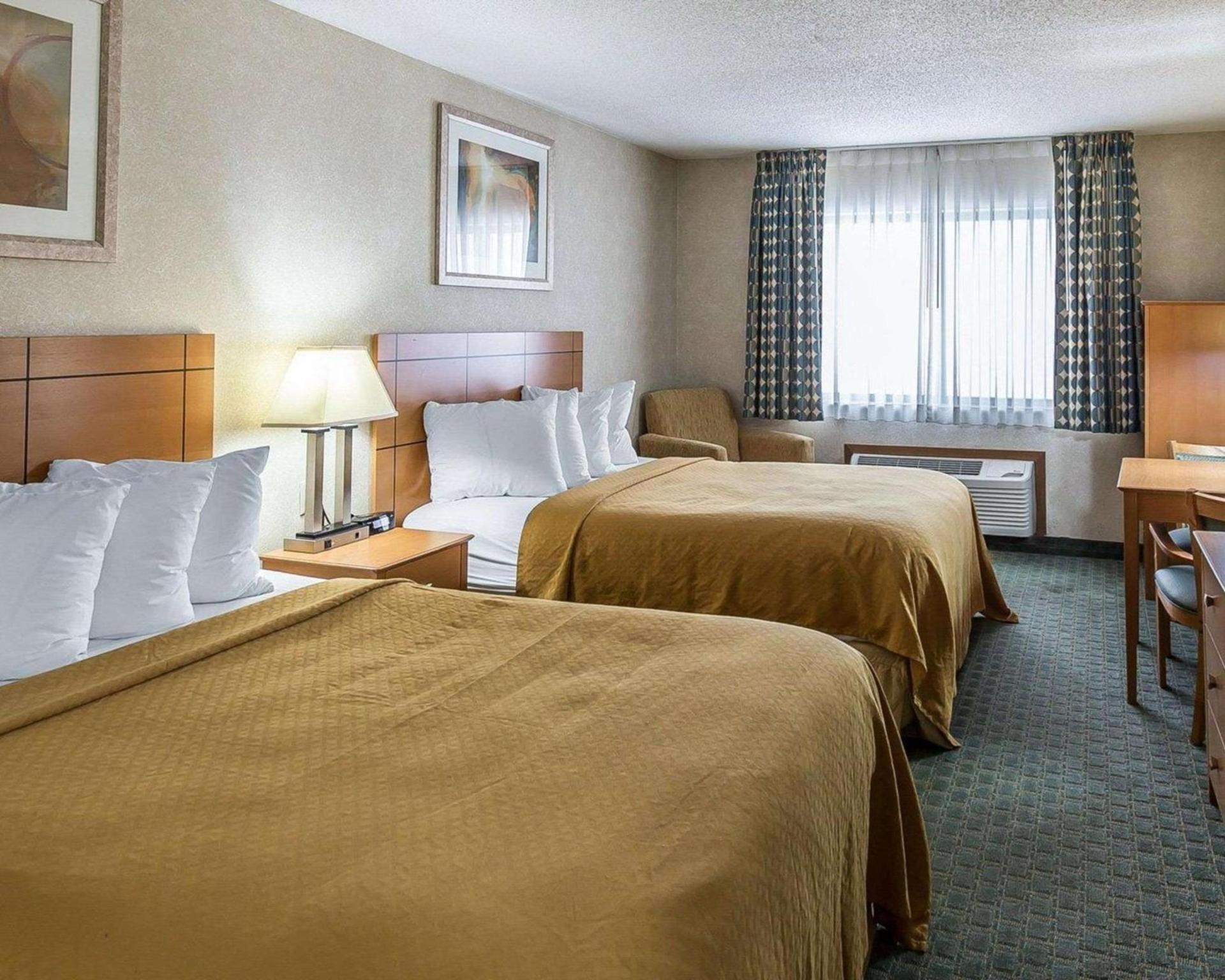 Quality Inn at Collins Road - Cedar Rapids photo 12