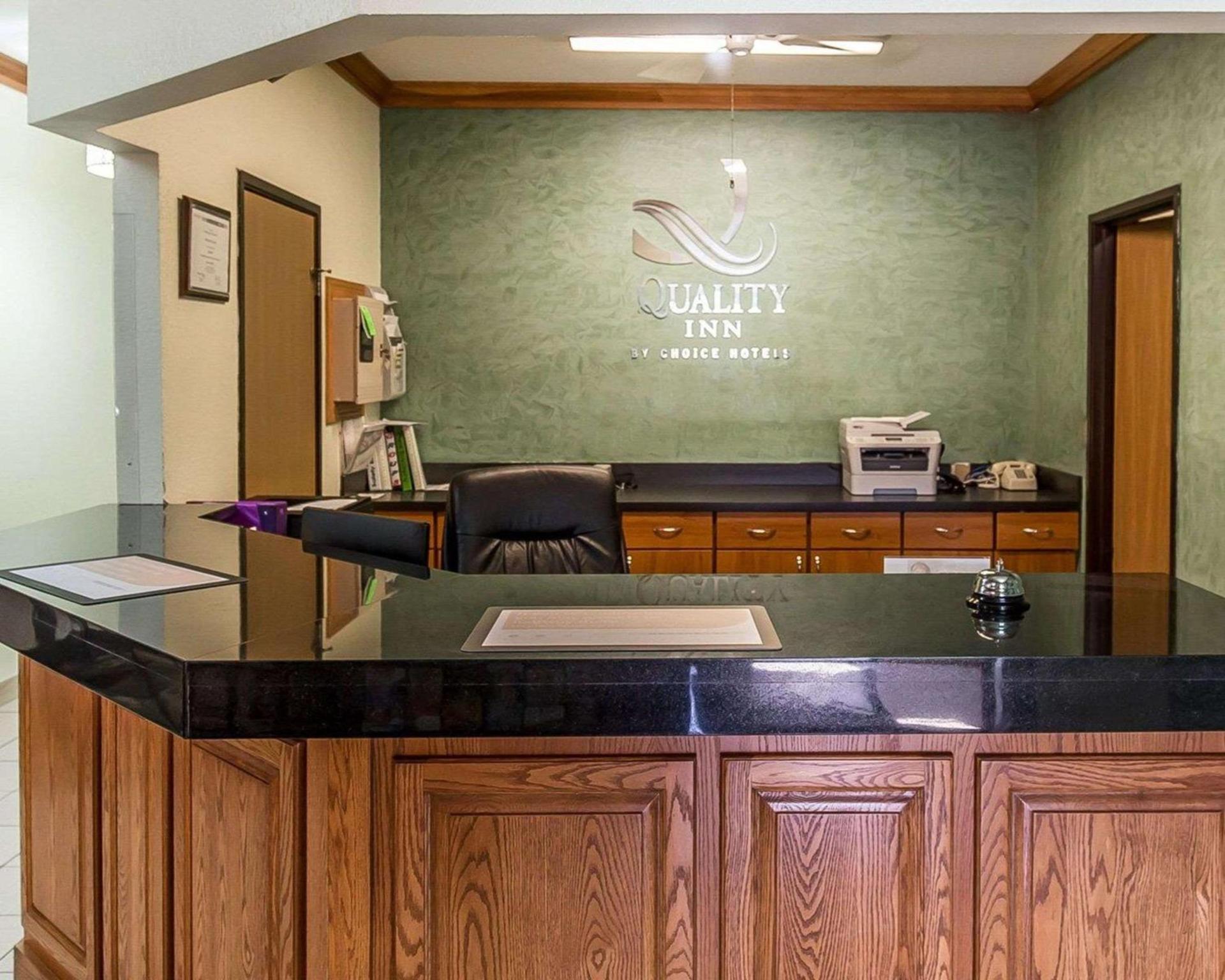Quality Inn at Collins Road - Cedar Rapids photo 11