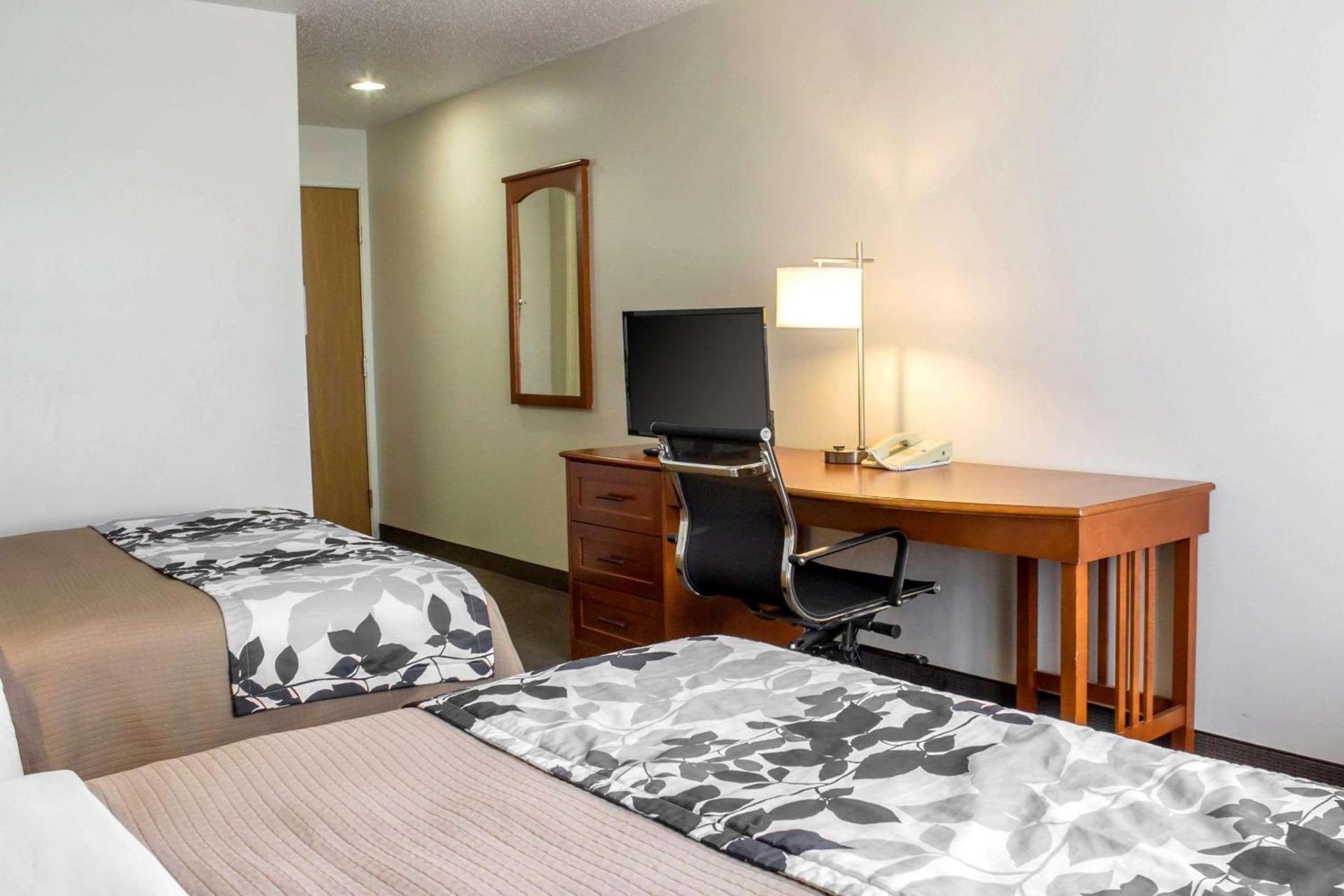 Sleep Inn & Suites Charles City photo 10