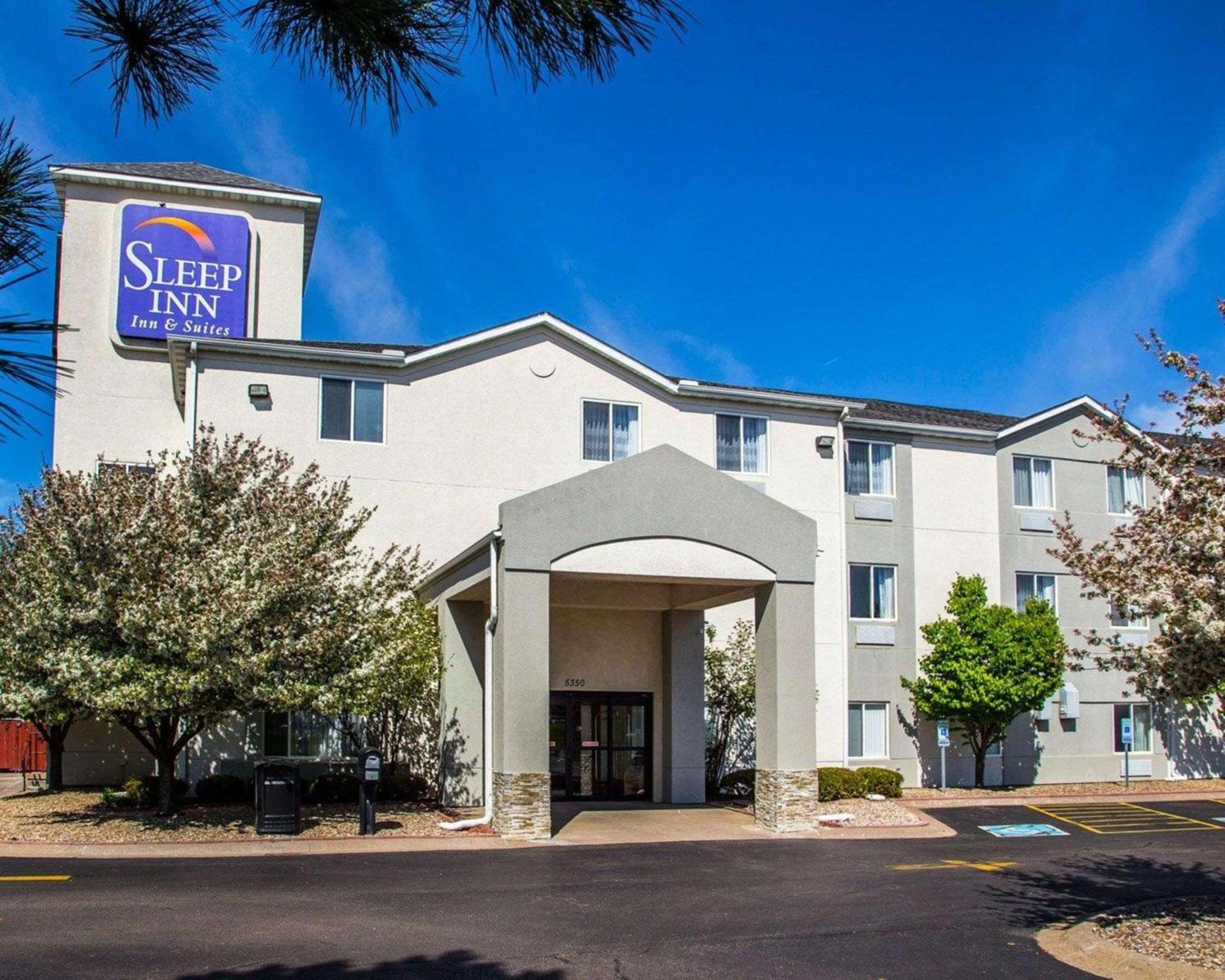 Sleep Inn & Suites Davenport - Quad Cities — hotel in Bettendorf