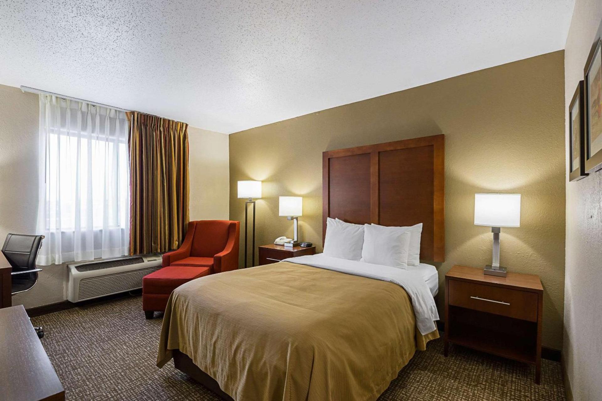 Quality Inn Waverly photo 13