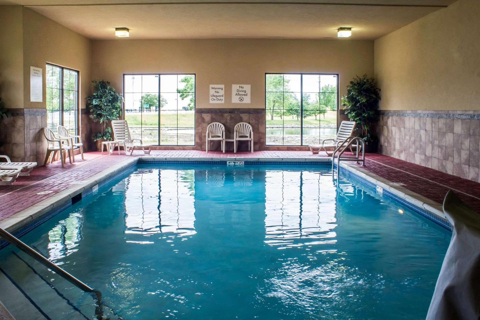 Econo Lodge Ankeny - Des Moines photo 4
