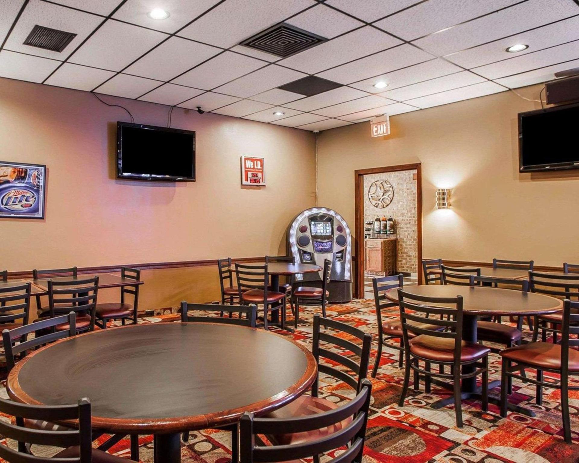 Quality Inn Fort Dodge photo 36
