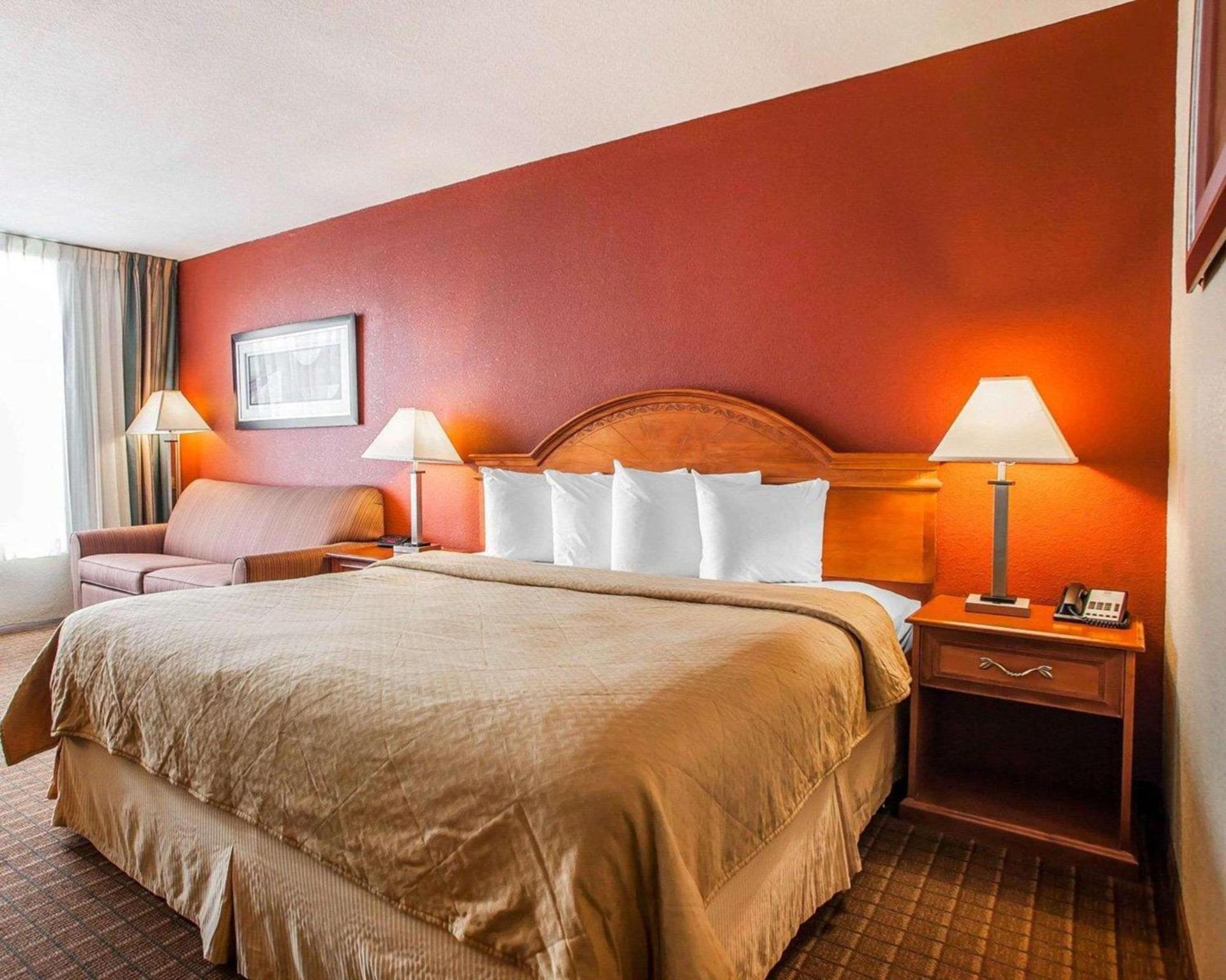 Quality Inn Fort Dodge photo 11