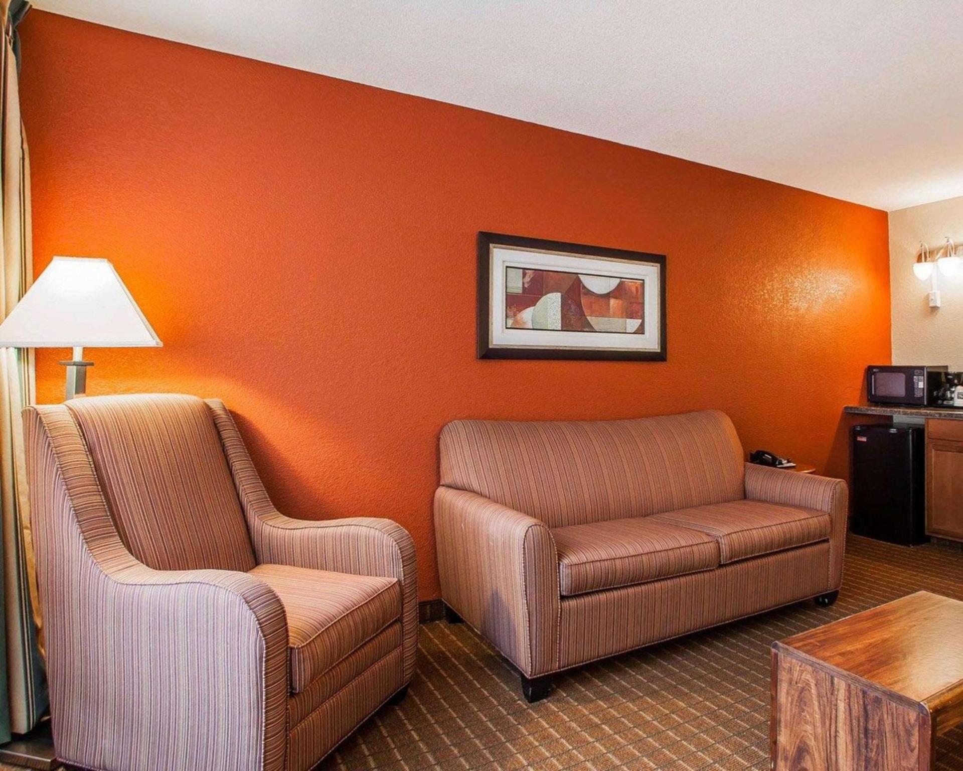 Quality Inn Fort Dodge photo 24