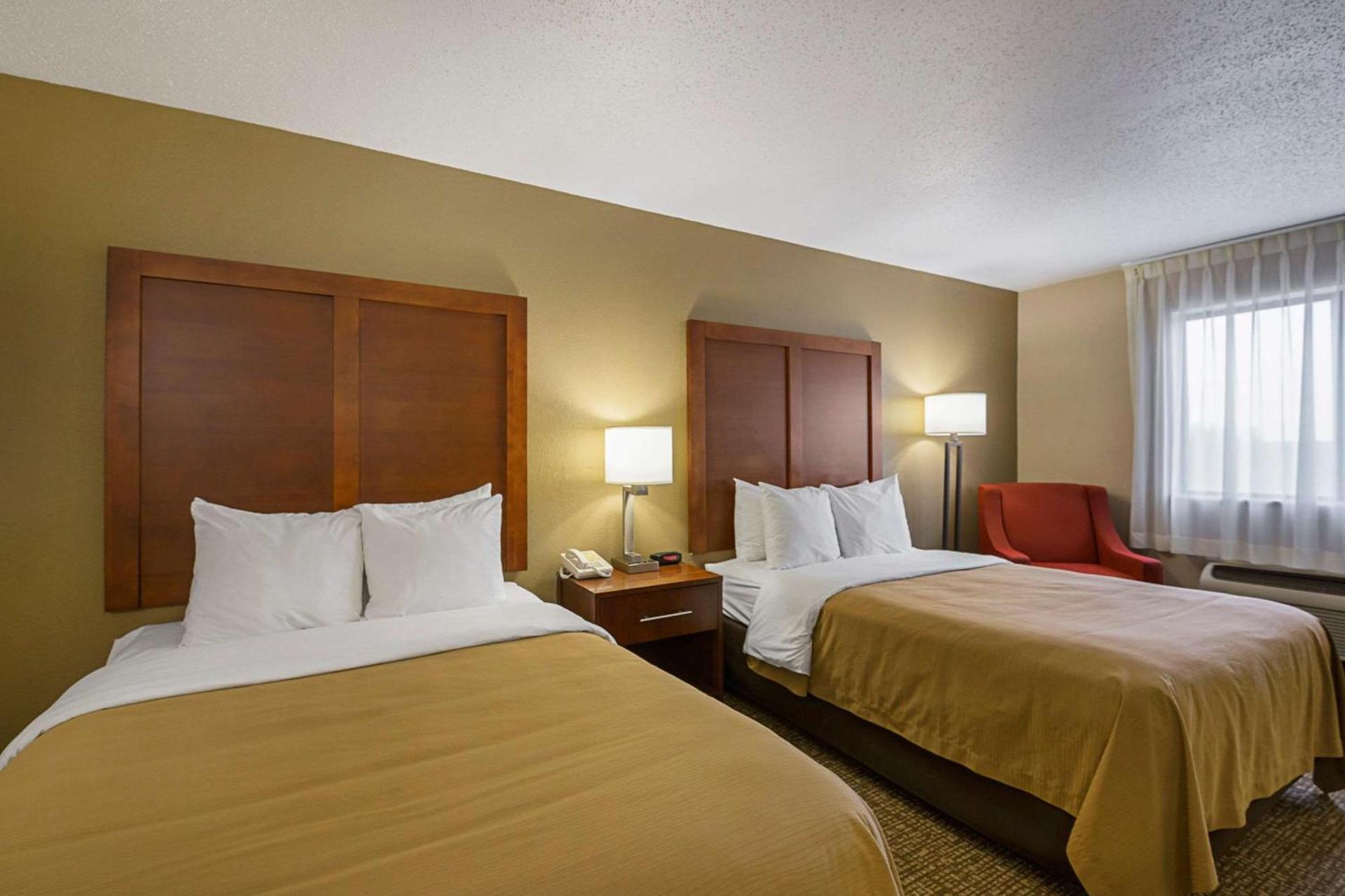 Quality Inn Waverly photo 17