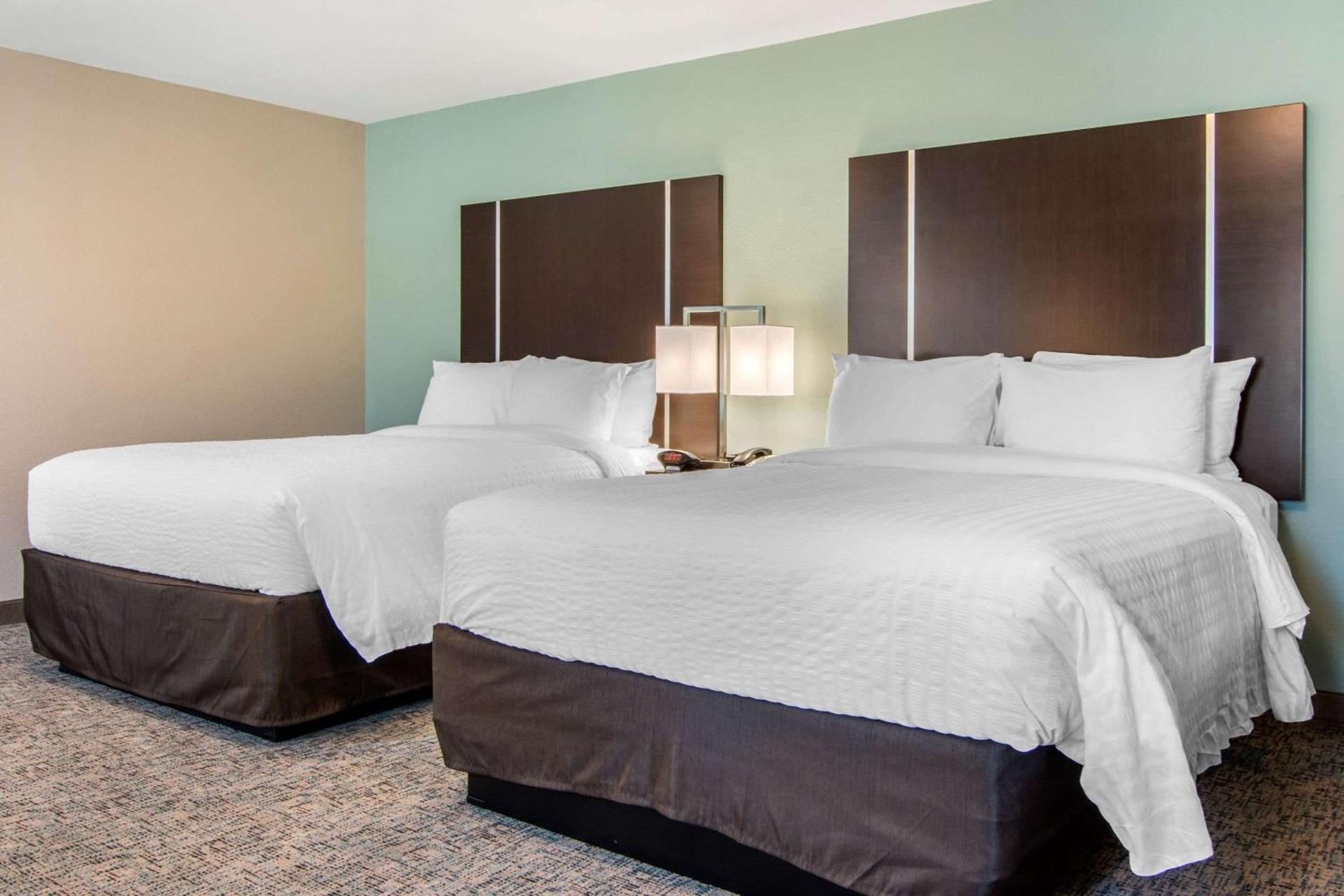 Clarion Inn & Suites Atlanta Downtown photo 2