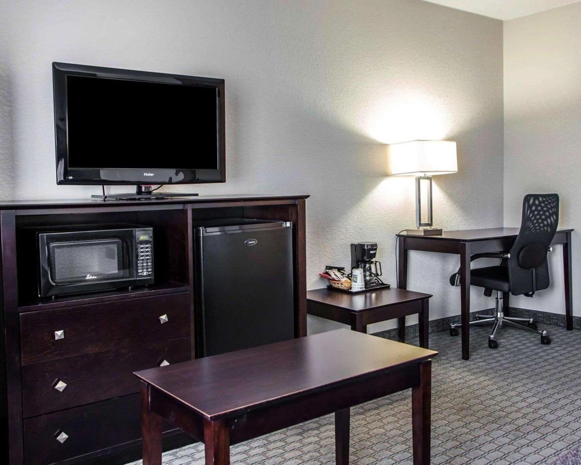 Quality Inn & Suites Ankeny-Des Moines photo 15