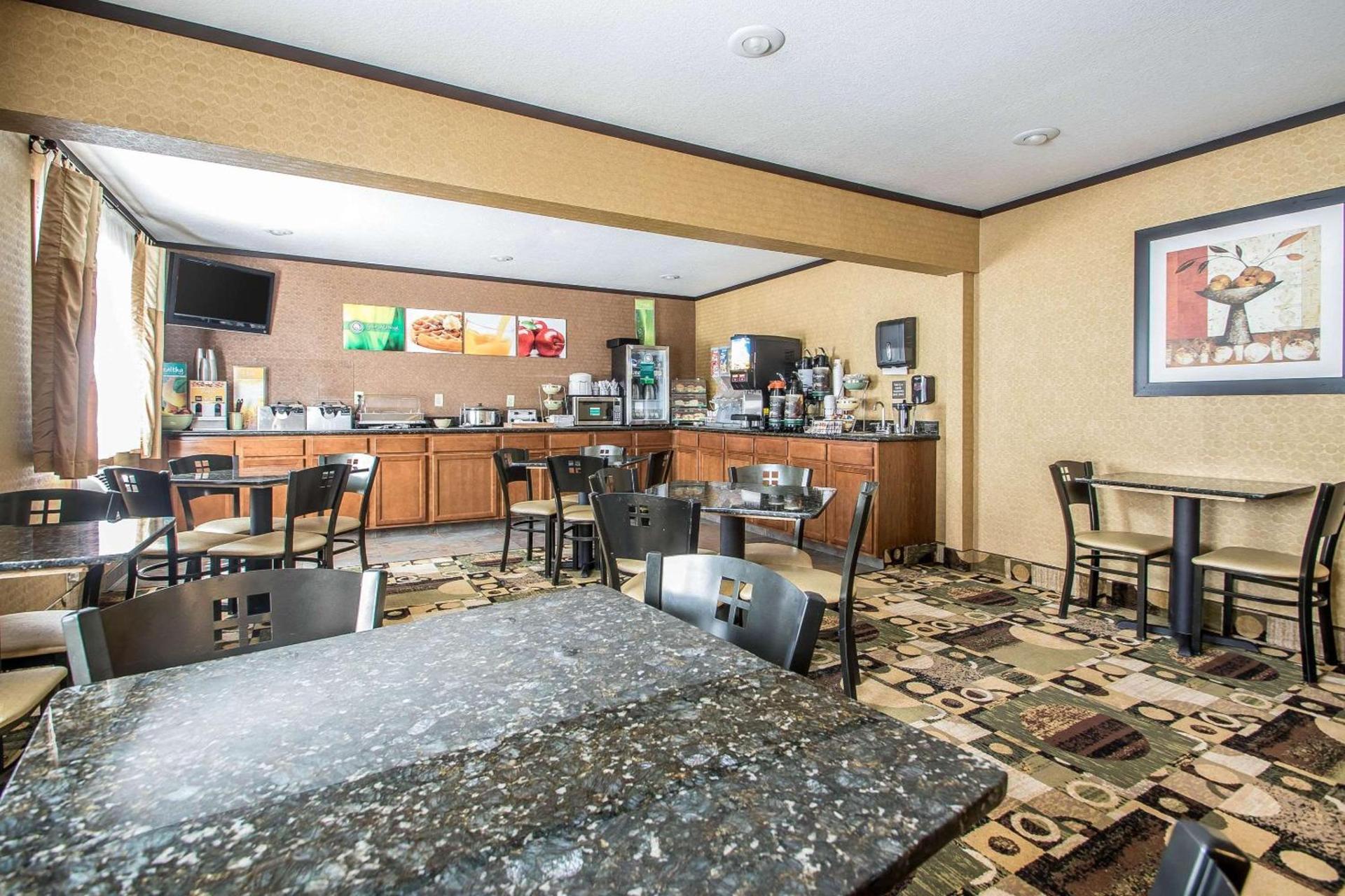 Quality Inn & Suites Decorah photo 7