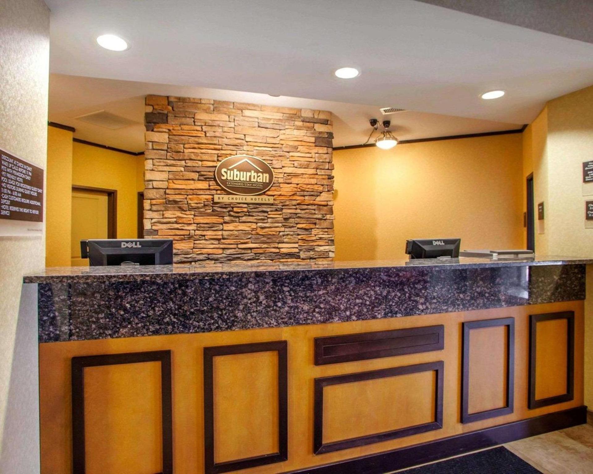 Suburban Studios Cedar Falls photo 2