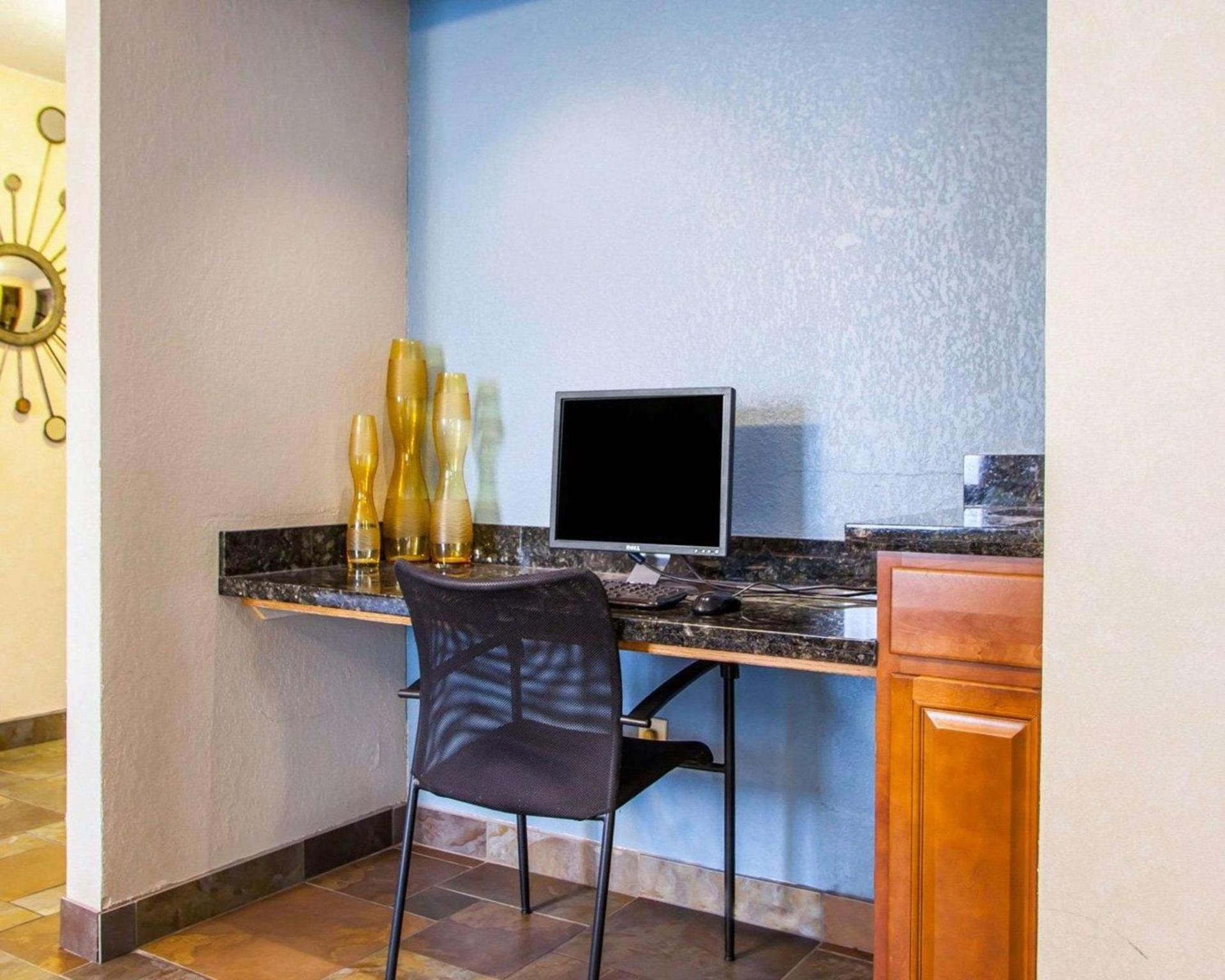 Quality Inn & Suites Ankeny-Des Moines photo 31
