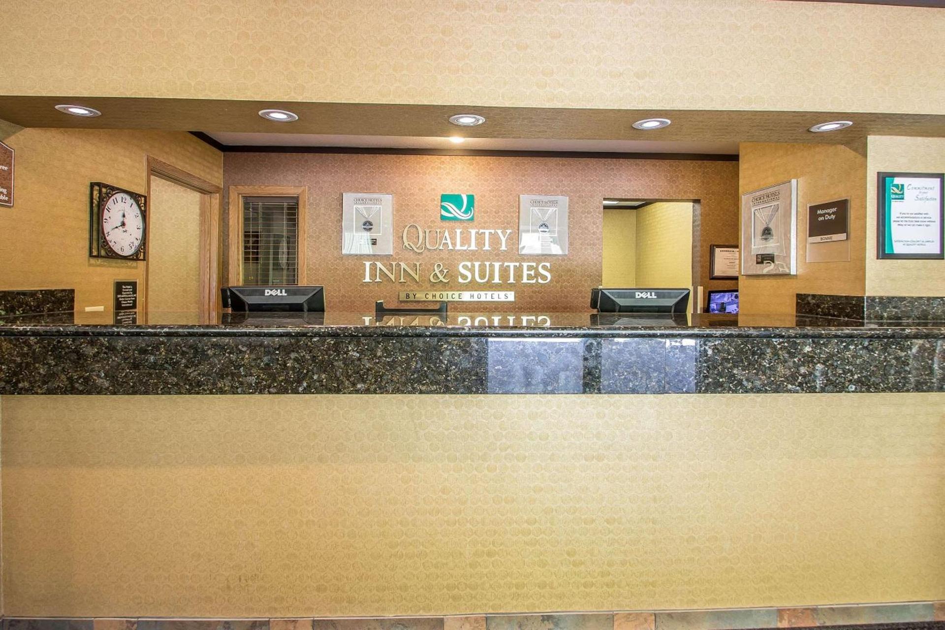 Quality Inn & Suites Decorah photo 11