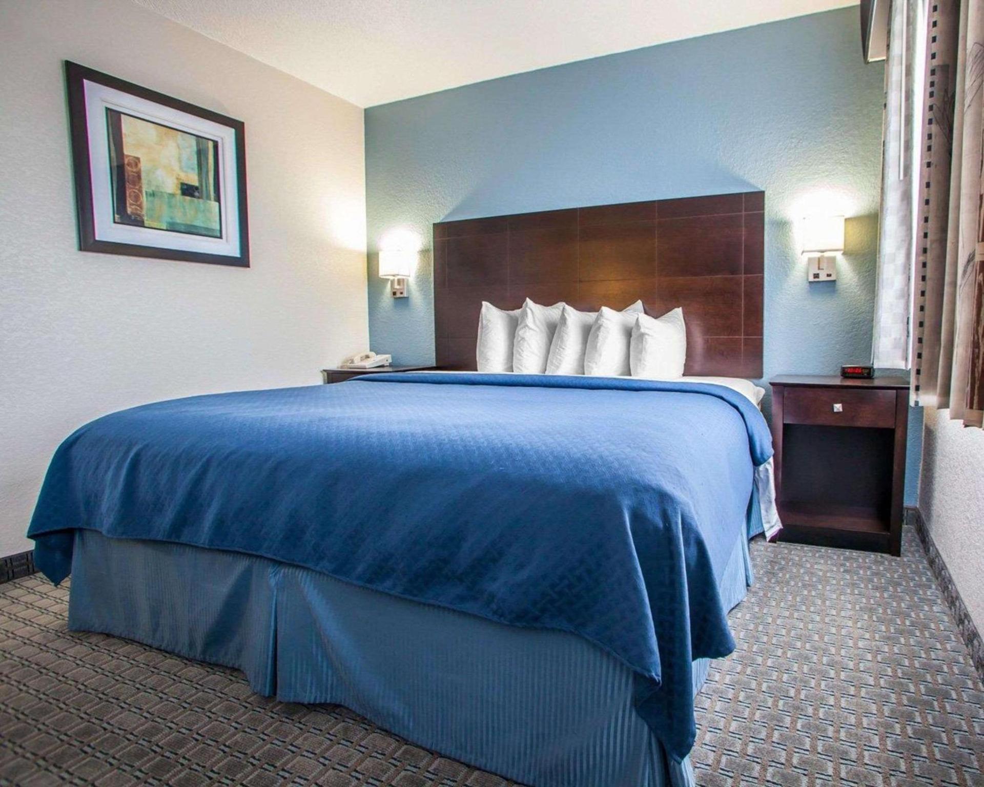 Quality Inn & Suites Ankeny-Des Moines photo 23