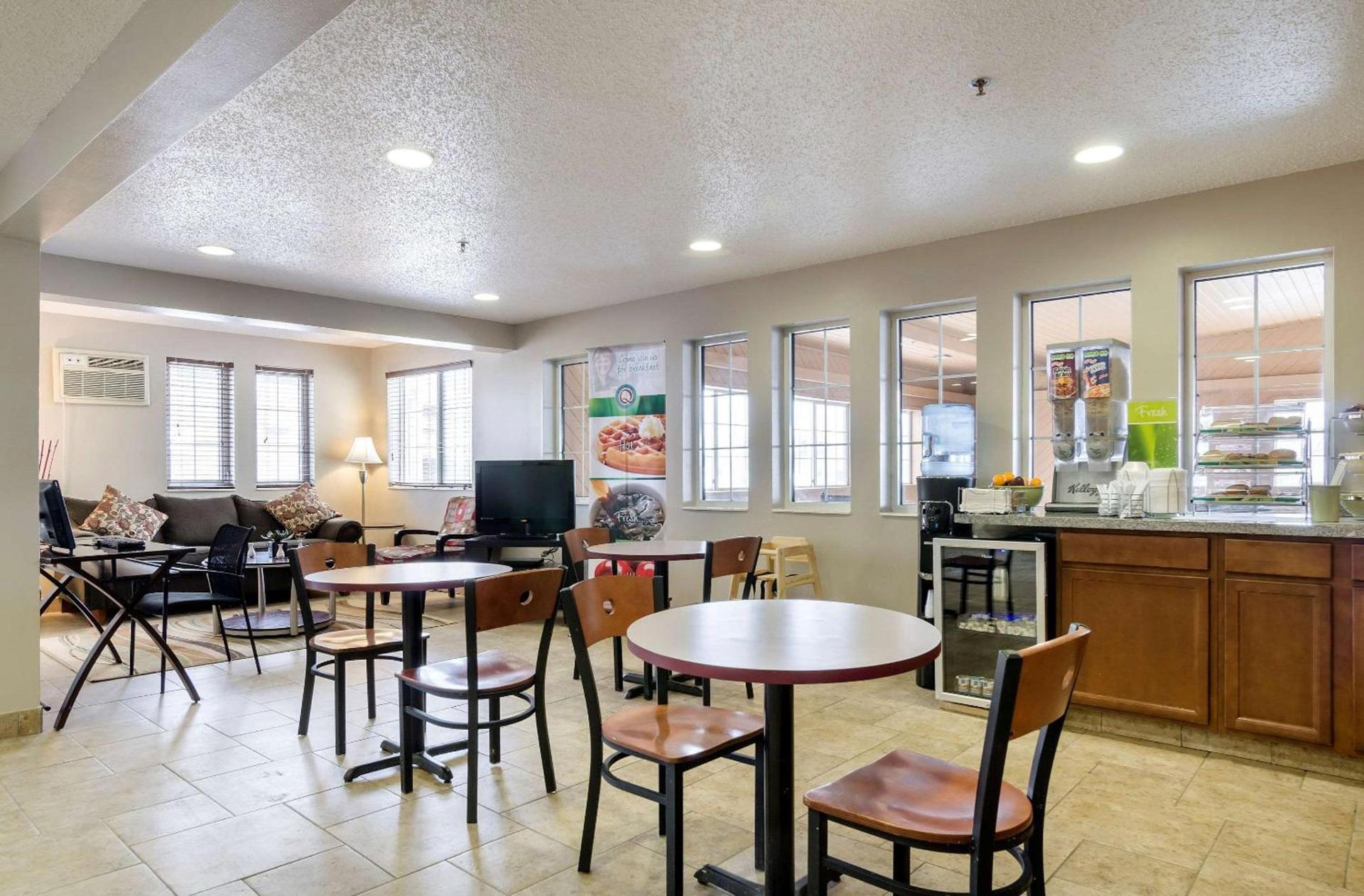 Quality Inn Osceola photo 24