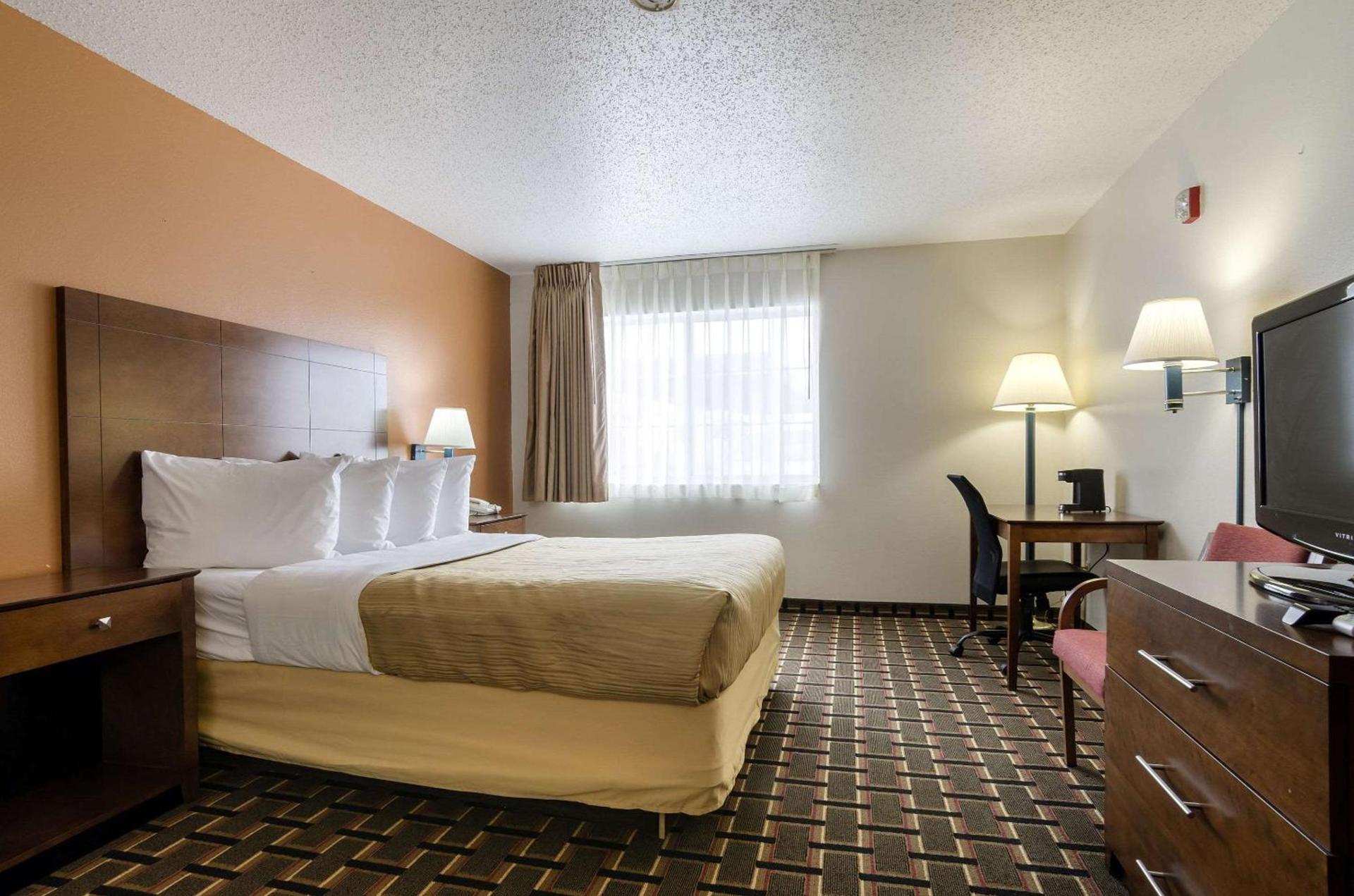 Quality Inn Osceola photo 12
