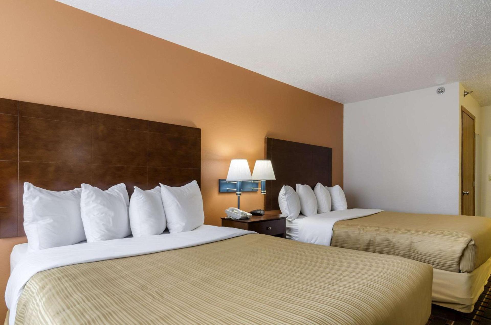 Quality Inn Osceola photo 14