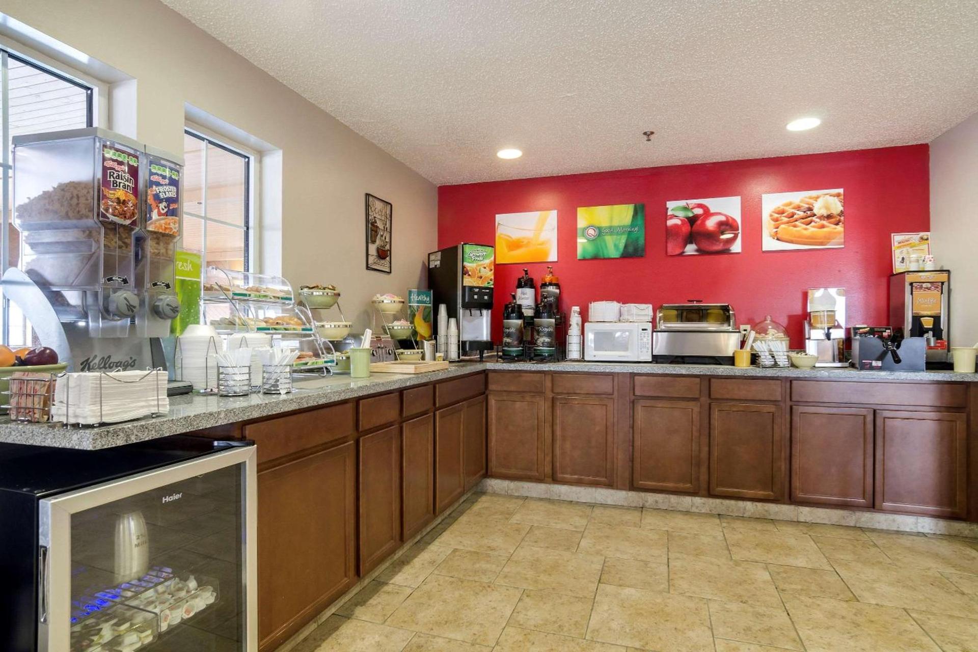 Quality Inn Osceola photo 26